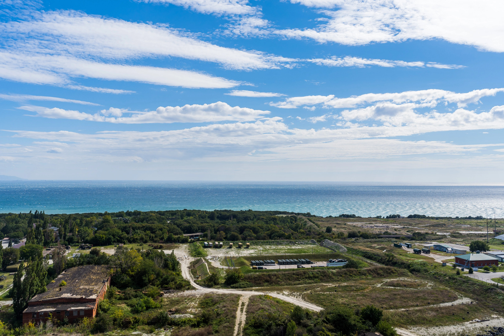 Апартаменты Просторные С Панорамным Балконом От LetoApart