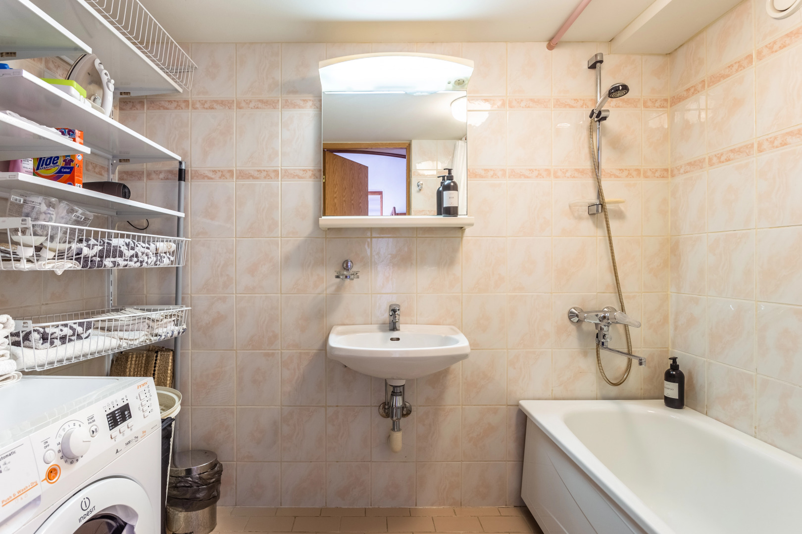 Апартаменты Art Home у Эрмитажа 7 комнат с видом на Неву