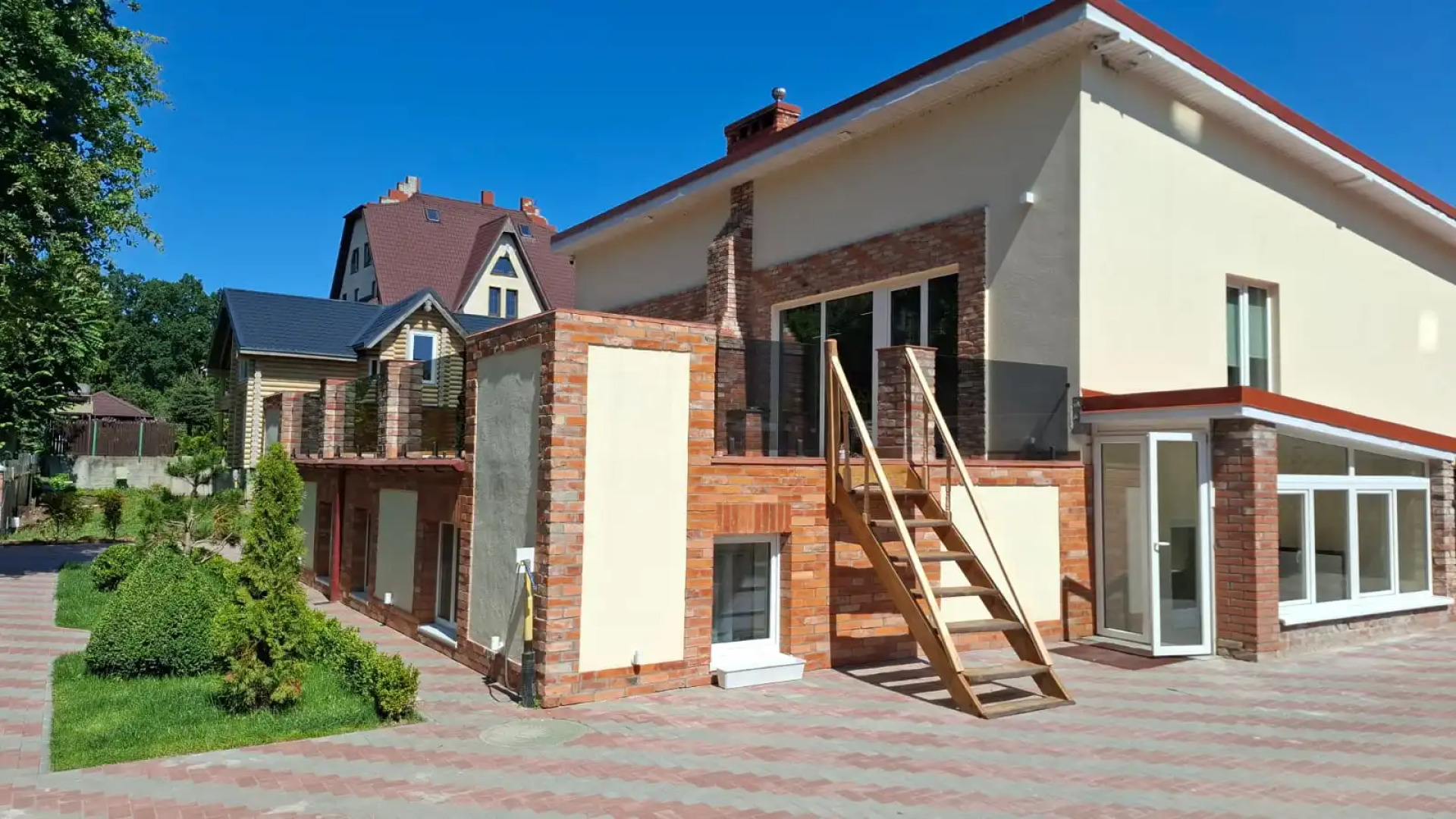 "Вилла 28" студия 1 на первой береговой линии