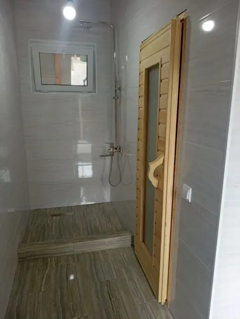 Частный дом у леса