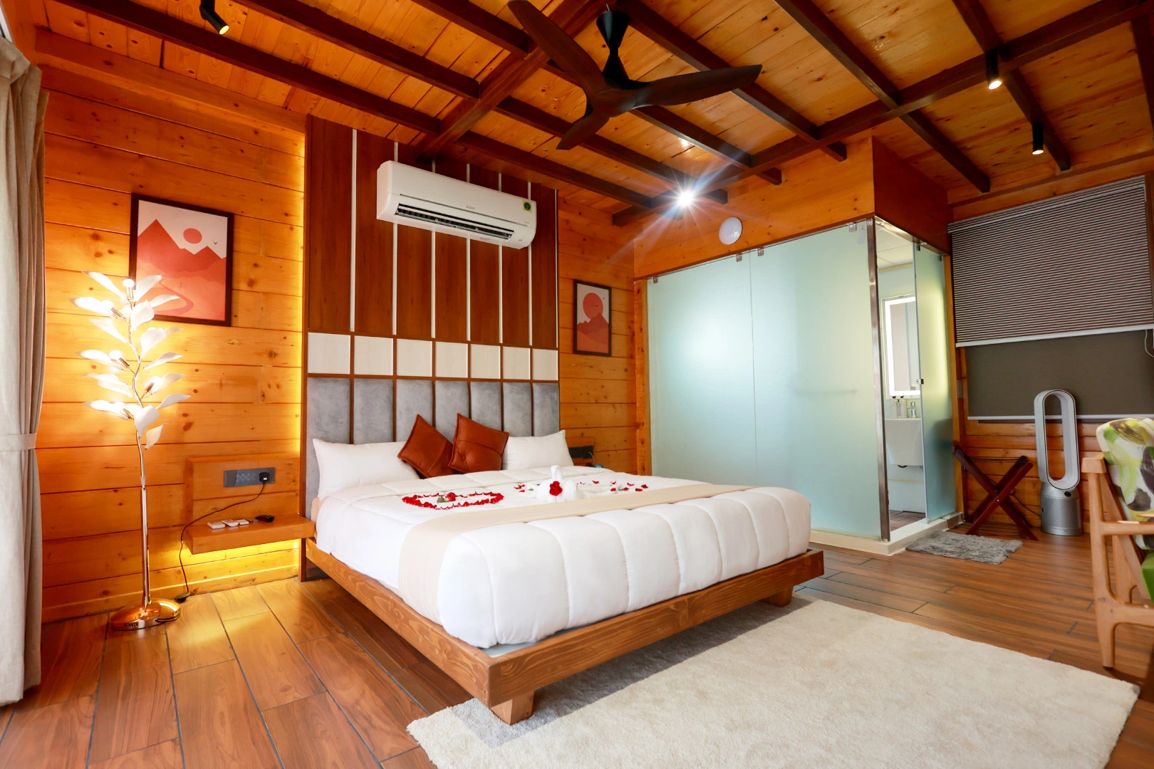 Resort Wooden ECR Sea Resort