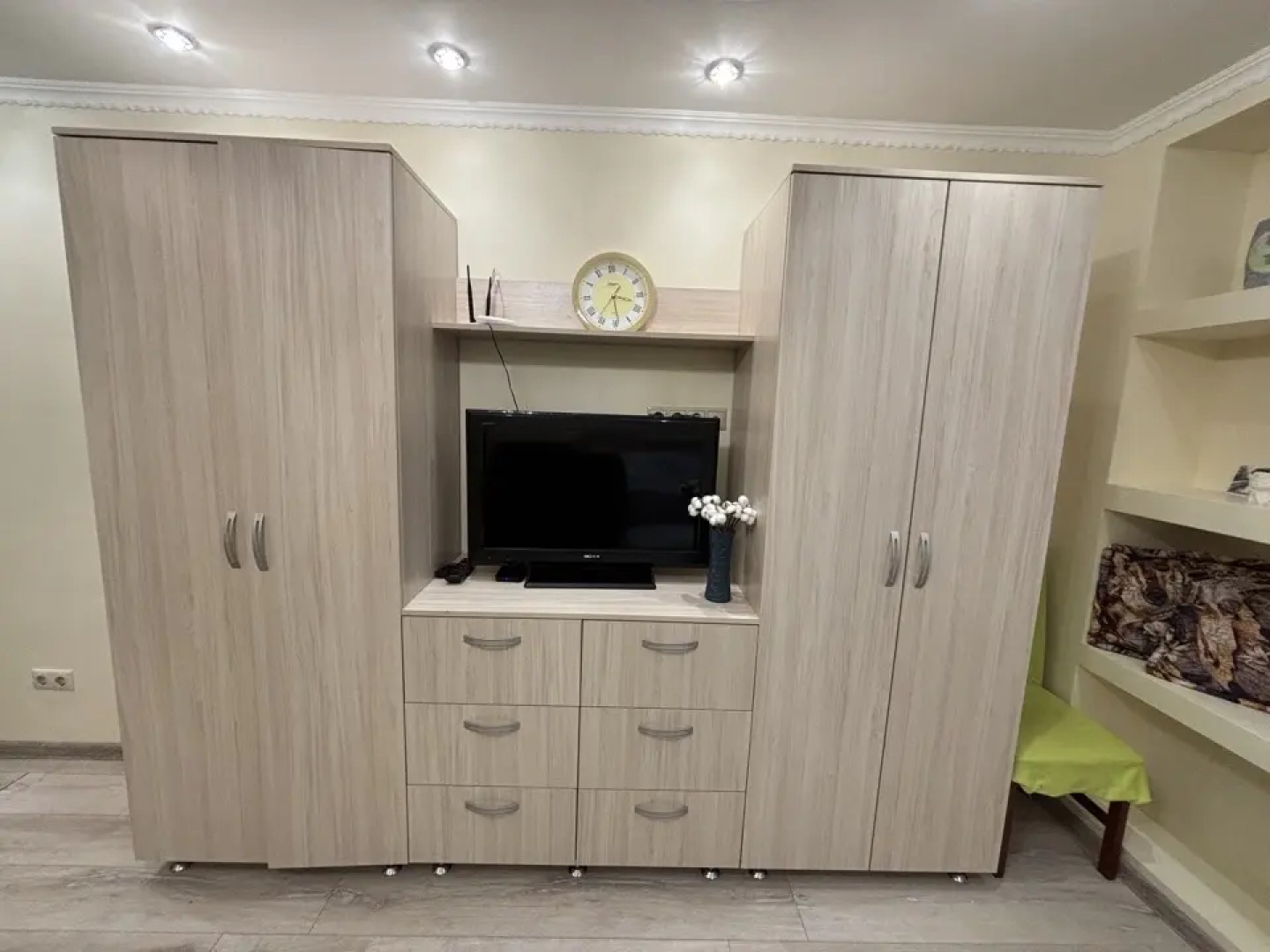 Апартаменты Уютная студия рядом с аэропортом