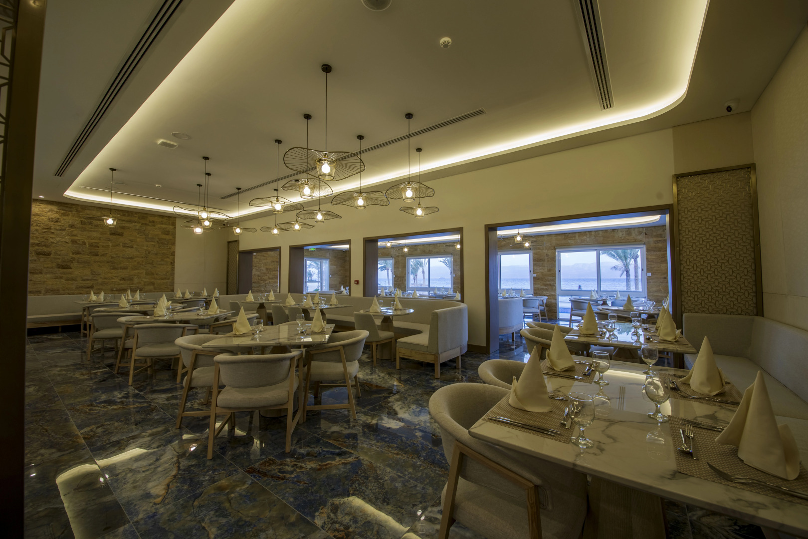 Отель Luxotel Aqaba Beach Resort & Spa Hotel