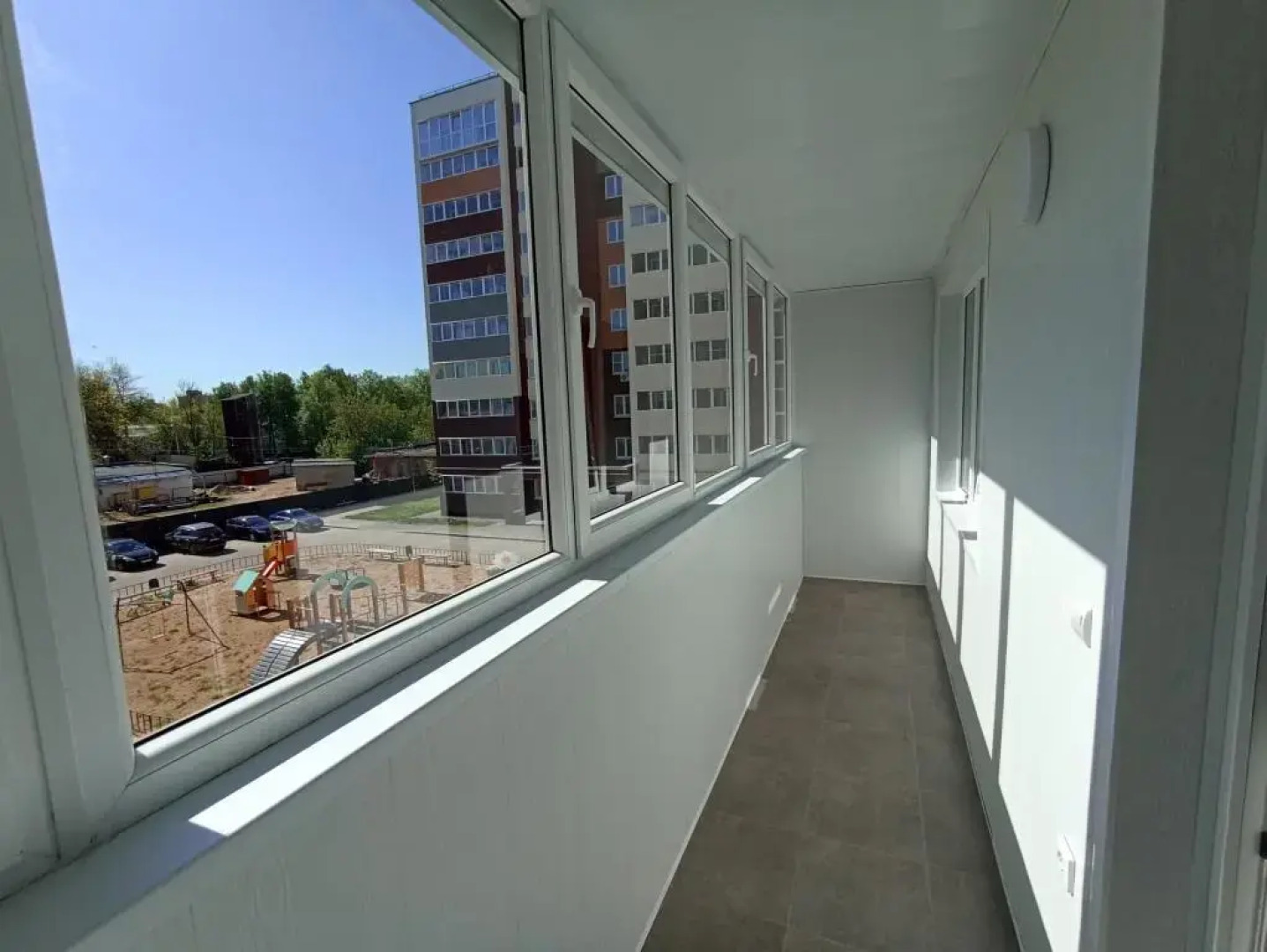 Апартаменты 1-комнатные сети «Все в гости» на ул.Кузнецова 97А на 3 этаже