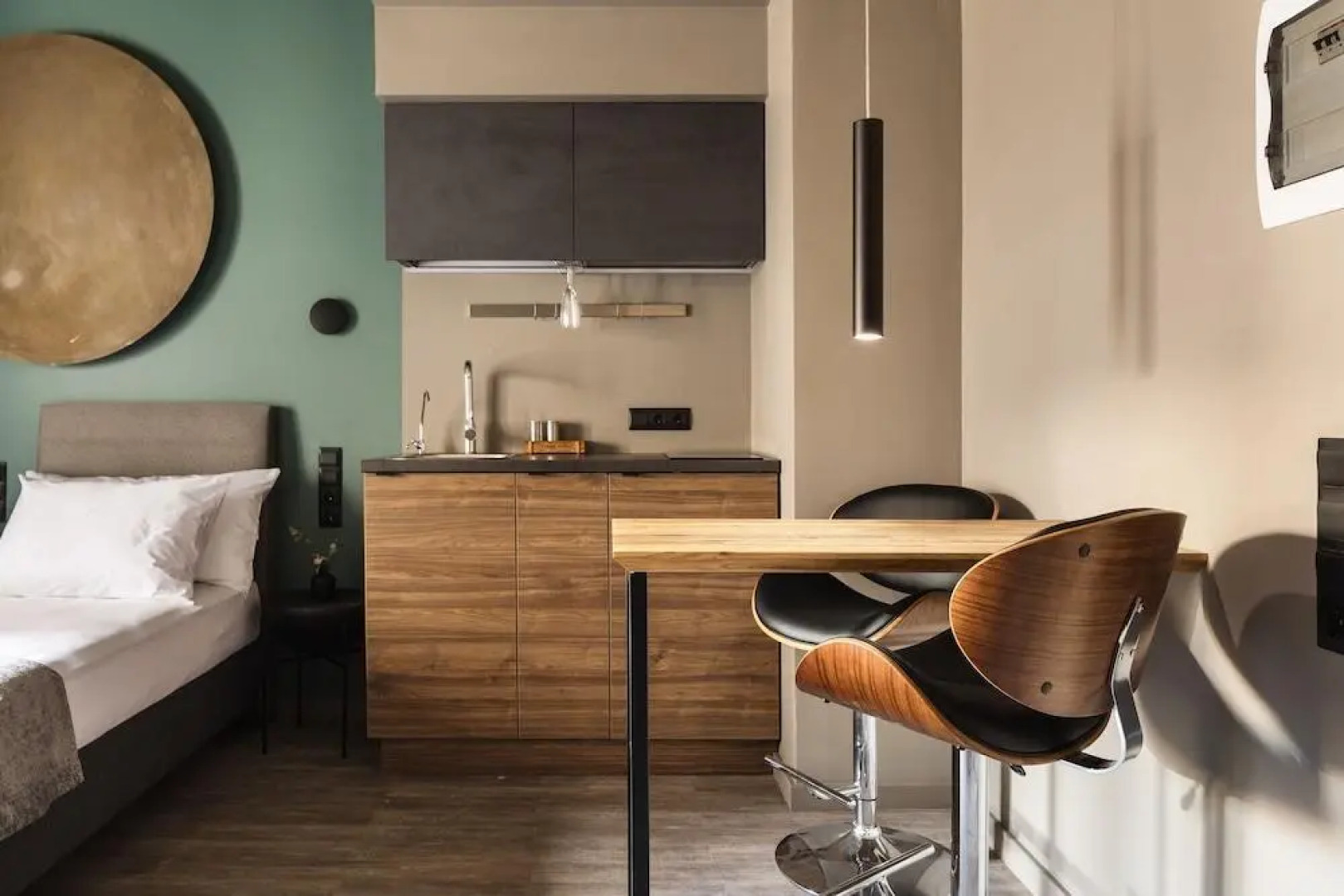 Отель The Faces Historical center