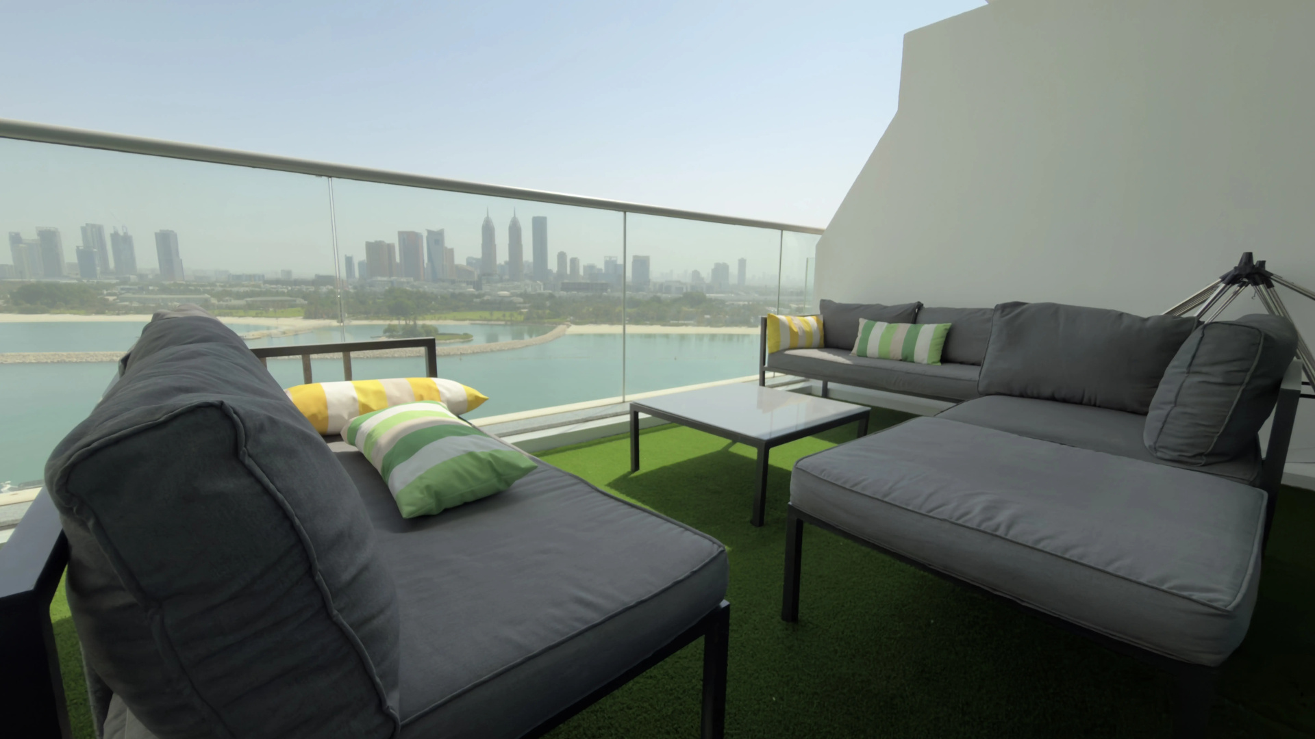 Апартаменты Highend Ultra Luxury Azure Residences
