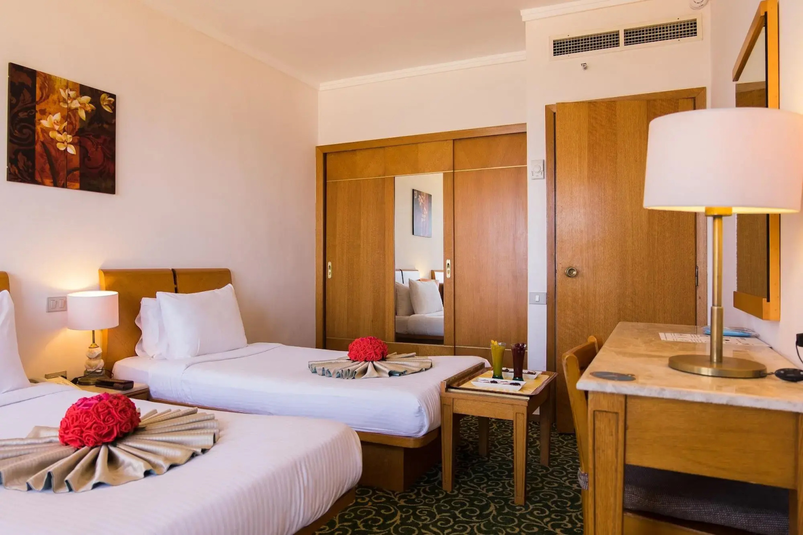 Отель Plaza Hotel Alexandria