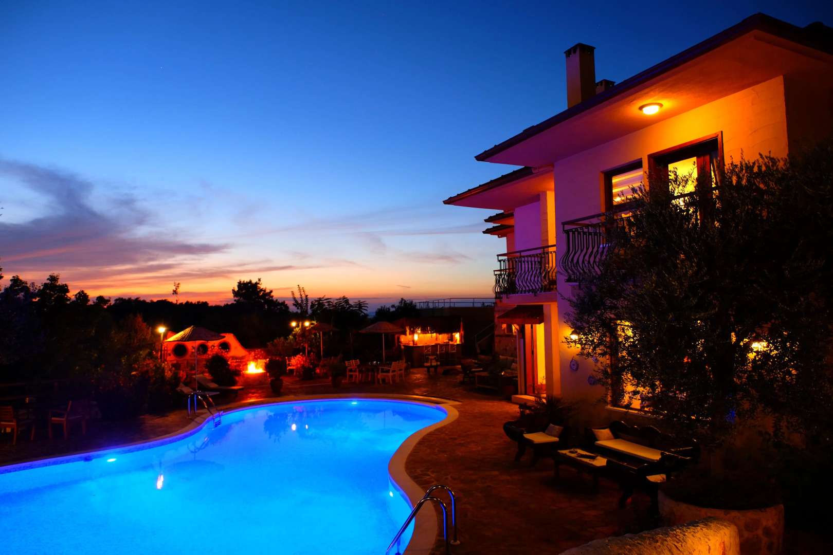 Отель Mandarin & Mango Boutique Hotel