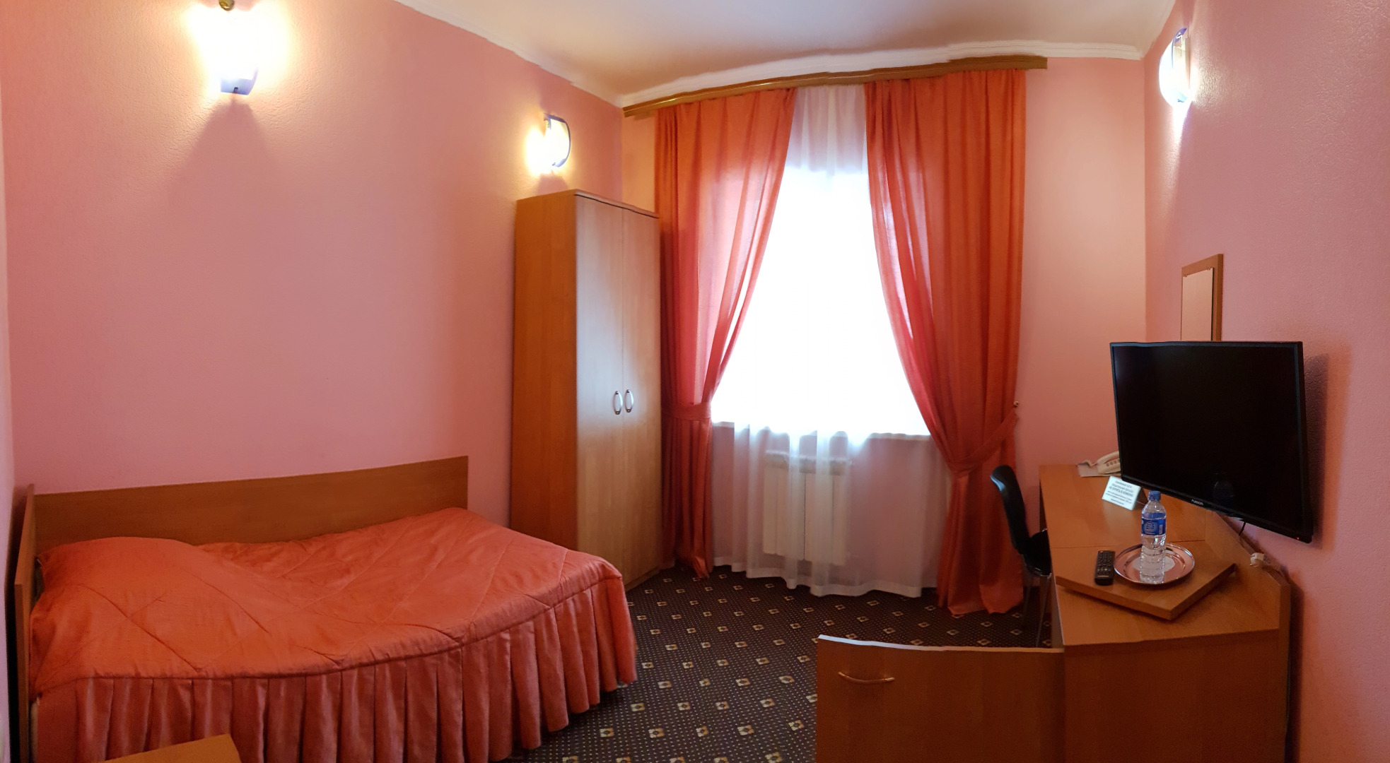 Отель Ливадия