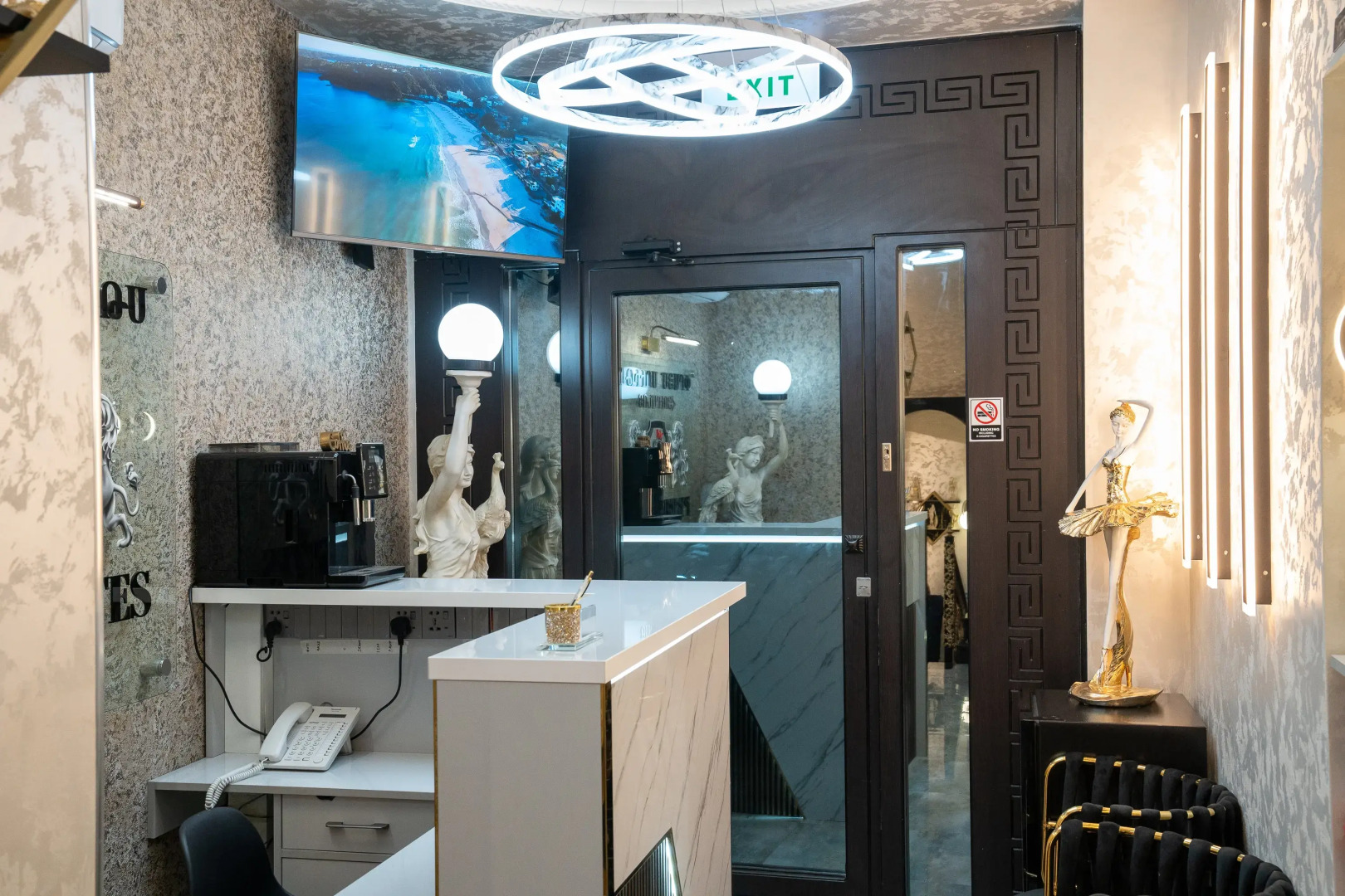 Отель Prime Suites Hotel