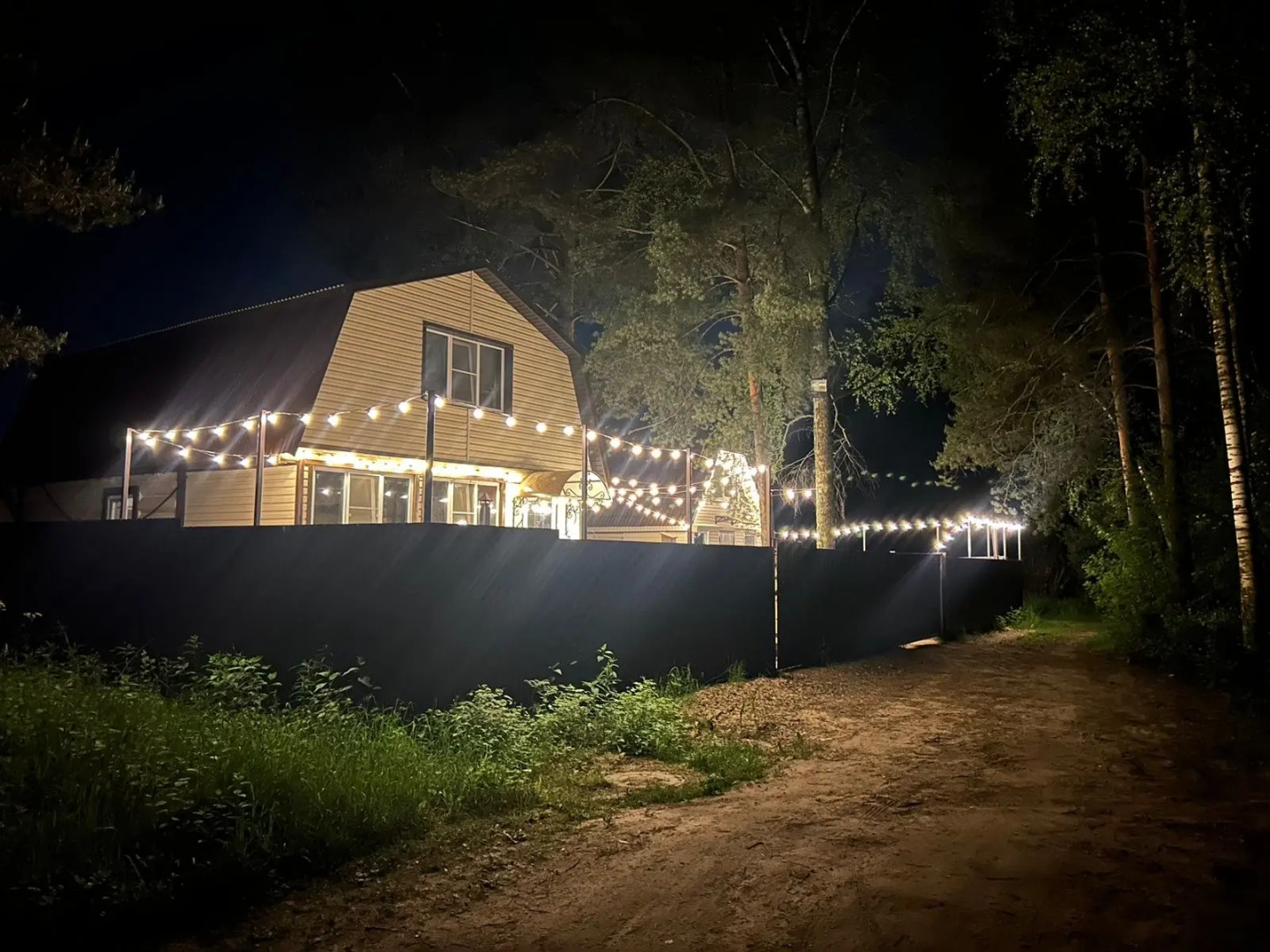 Частный дом Лешего в самом центре леса