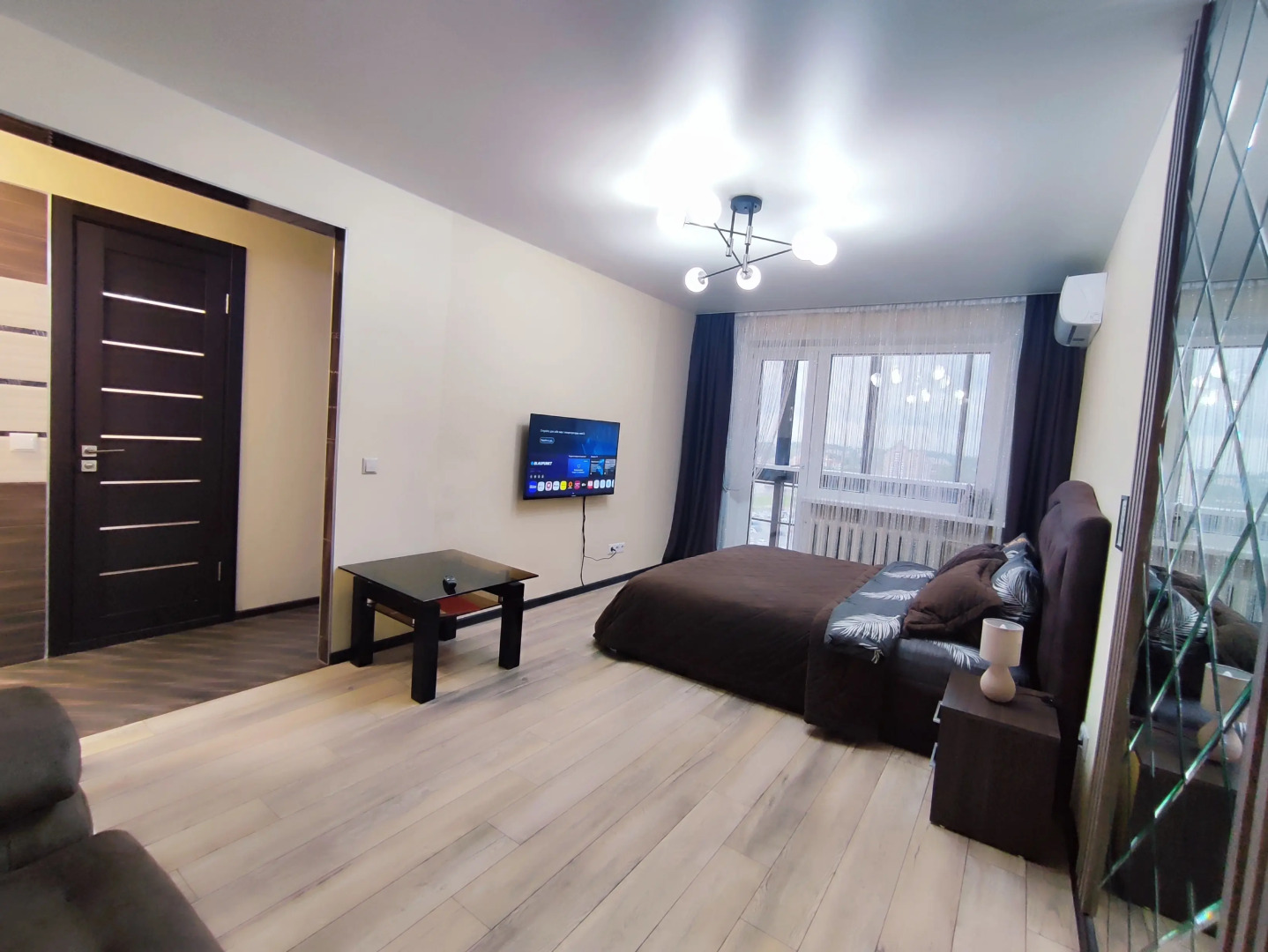 Апартаменты в самом центре Витебска с шикарным панорамным видом на площадь Победы