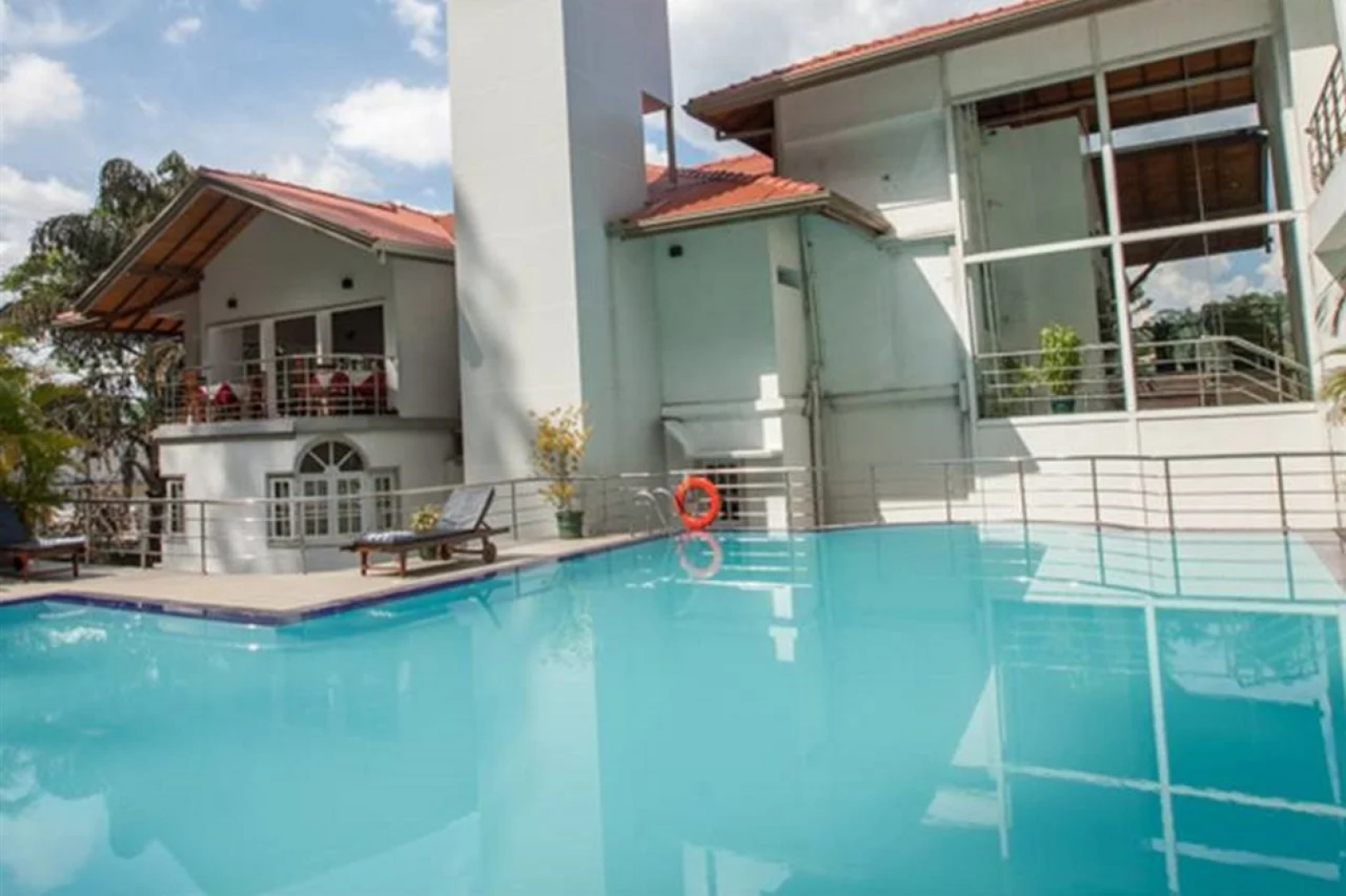 Отель Senani Hotel