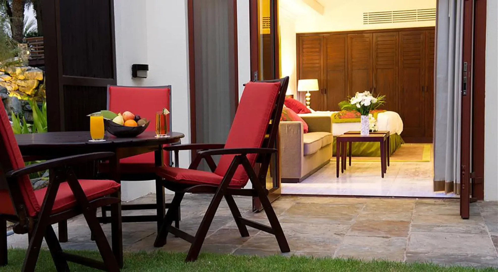 Отель JA The Resort - JA Palm Tree Court