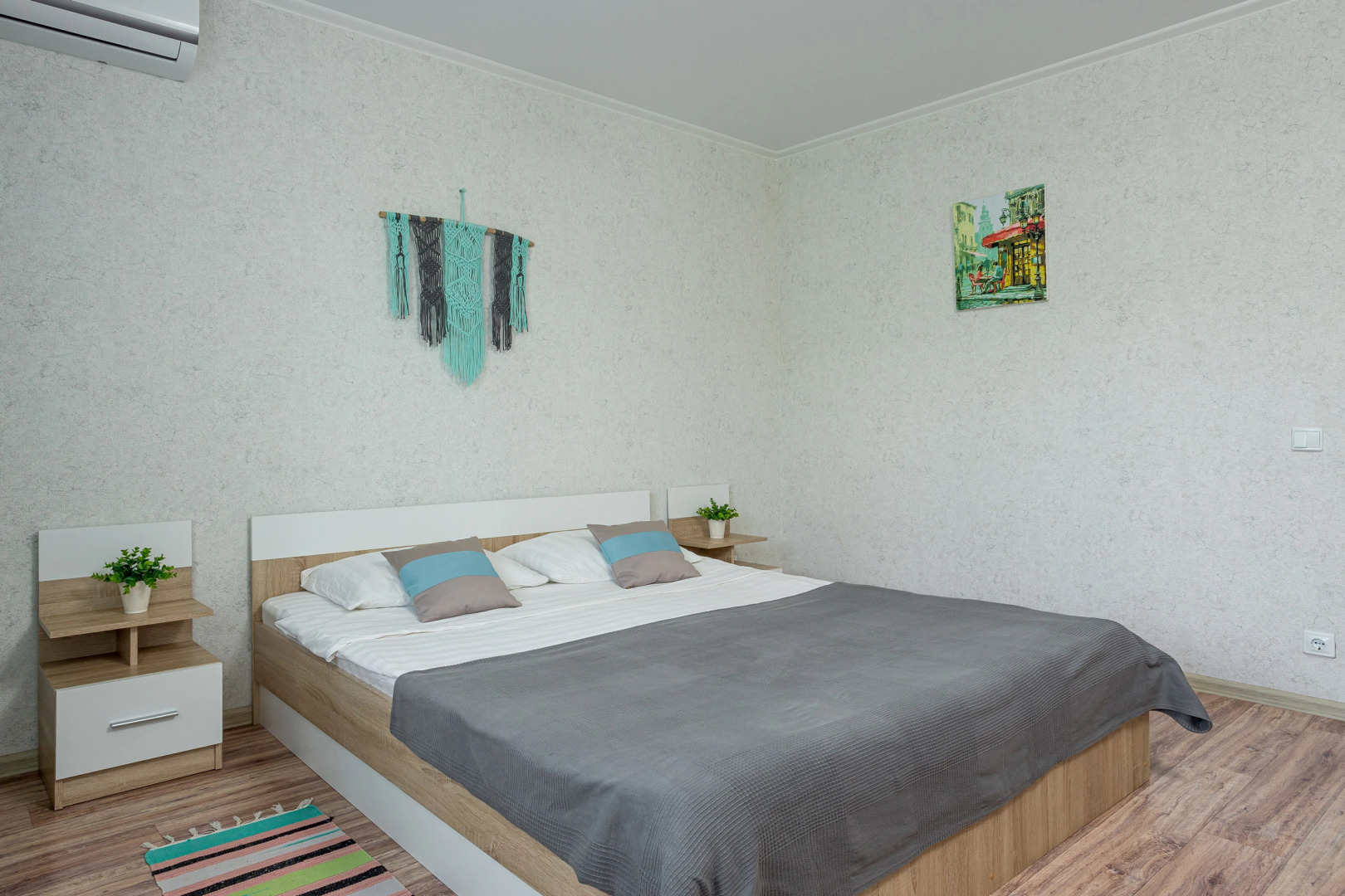 Квартира на Генерала Трошева 25