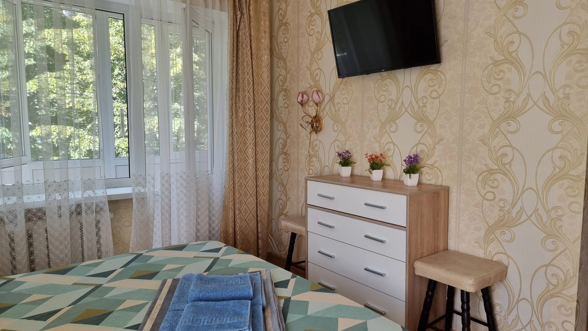 Апартаменты в центре на улице Житомирская 4