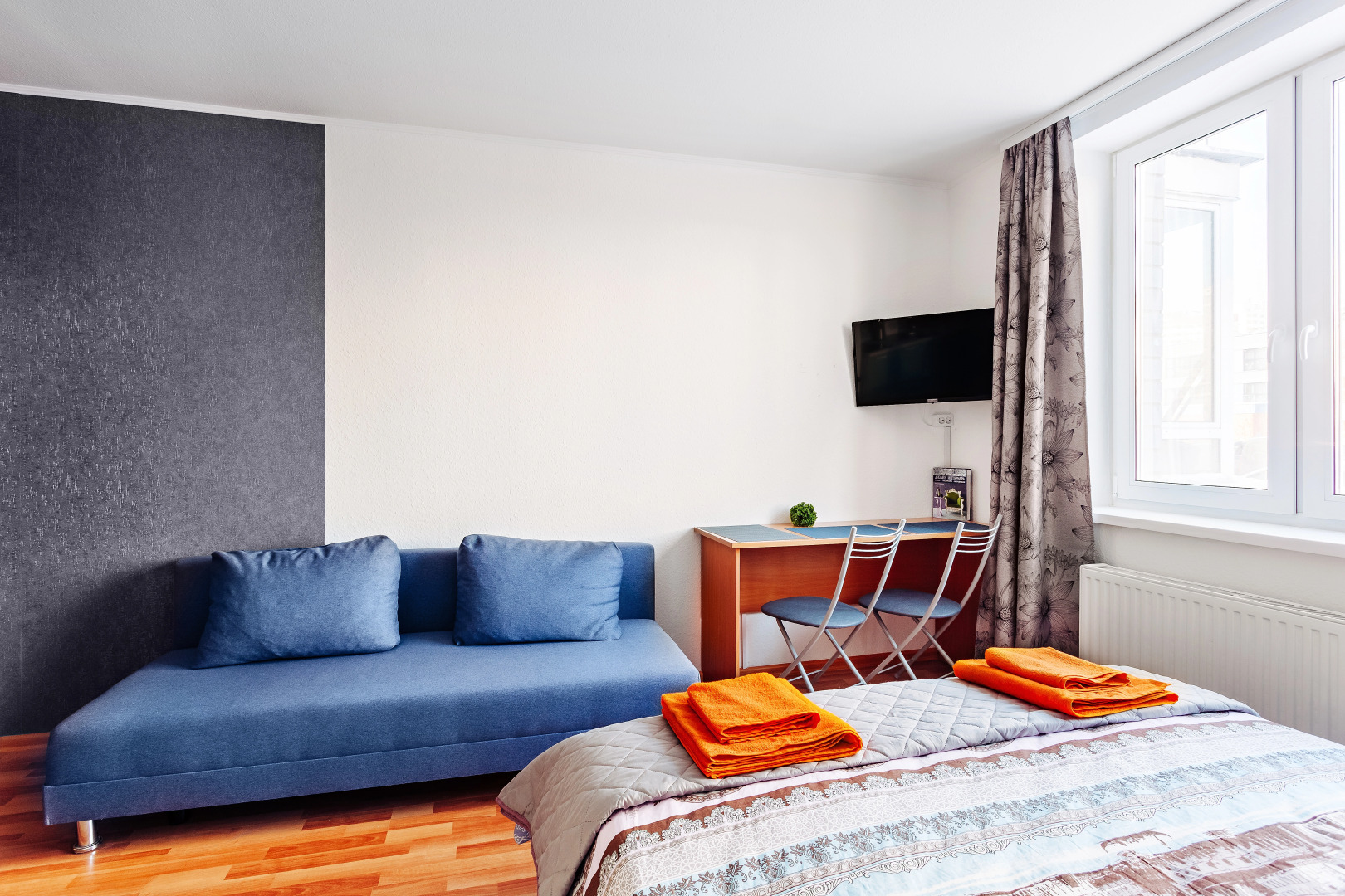 Апартаменты UyutnoEKB на улице Краснолесья 2