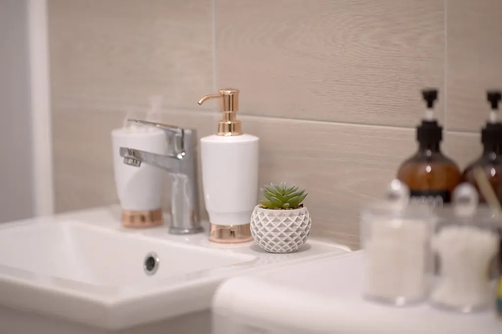 Апартаменты Светлановский проспект 8