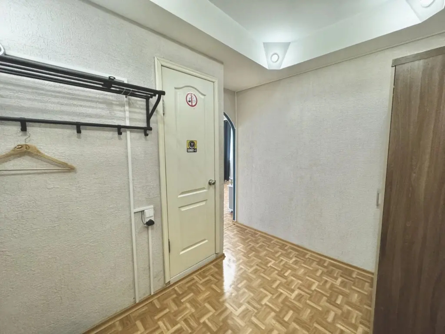 Однокомнатные апартаменты у ДК Металлургов. Барбарис