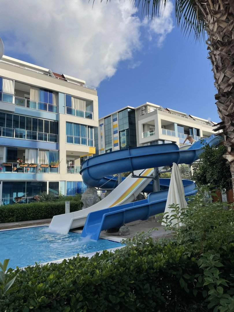 Апартаменты у моря 320 м с балконом