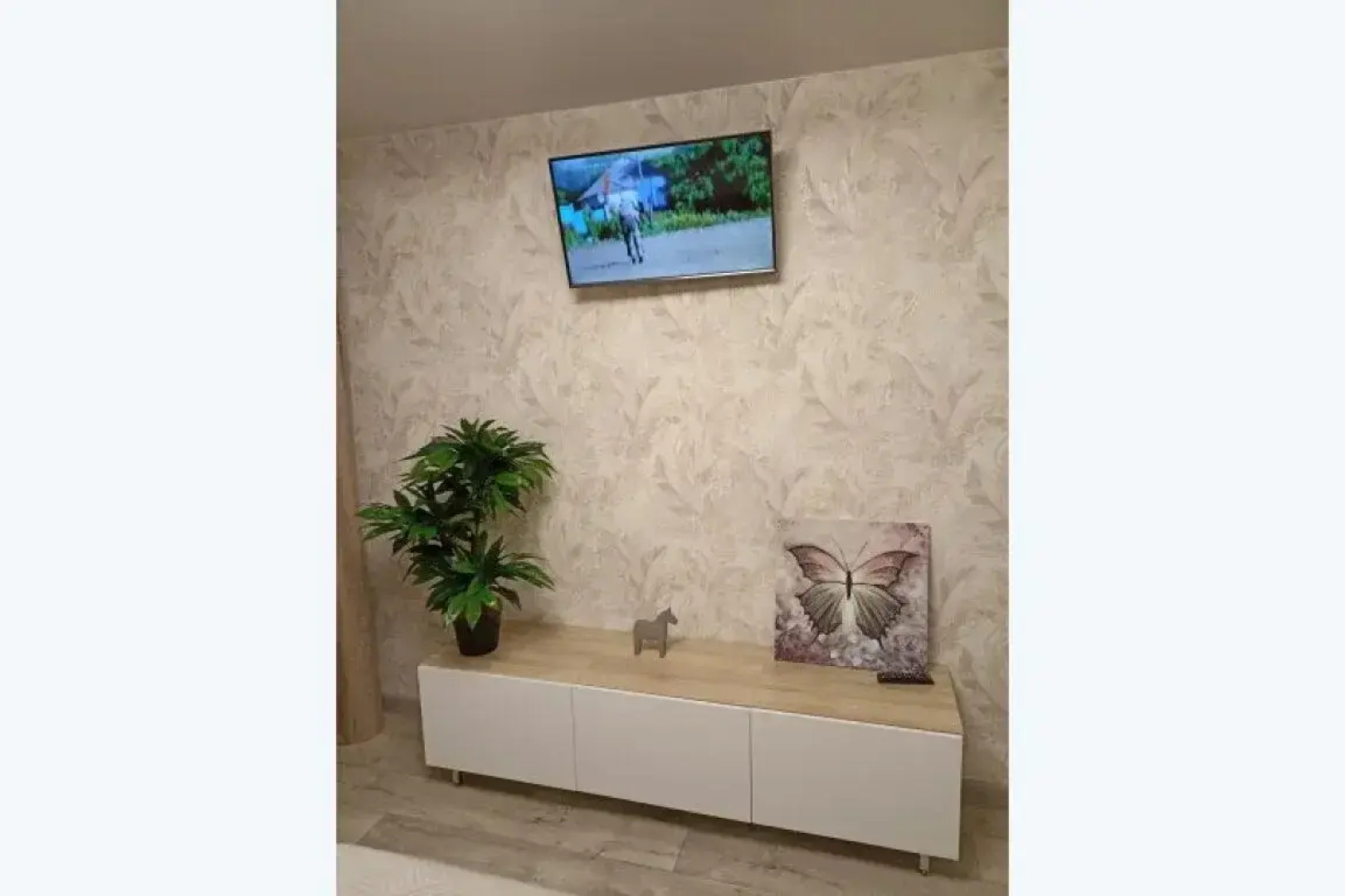 Апартаменты современные сети «Все в гости» в микрорайоне Видный на 3 этаже