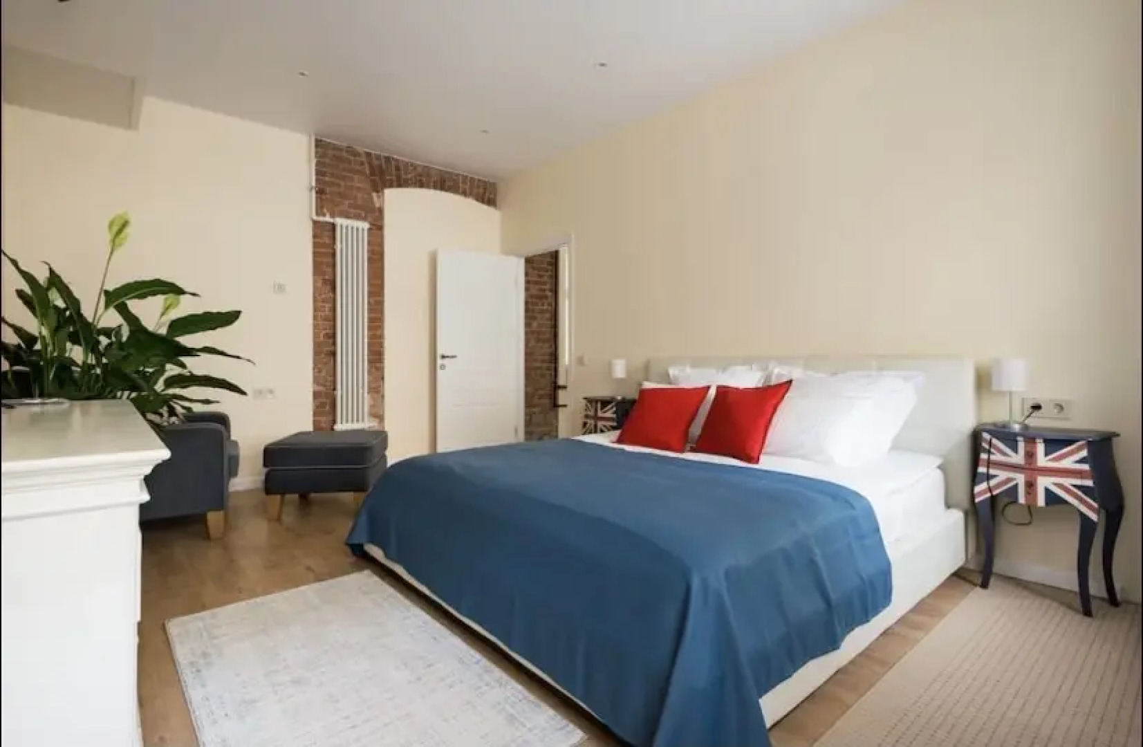 Апартаменты Loft Apartment в центре города