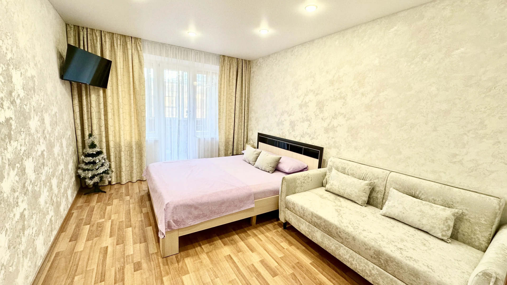 Квартира 3-х Комнатная в Центре Города