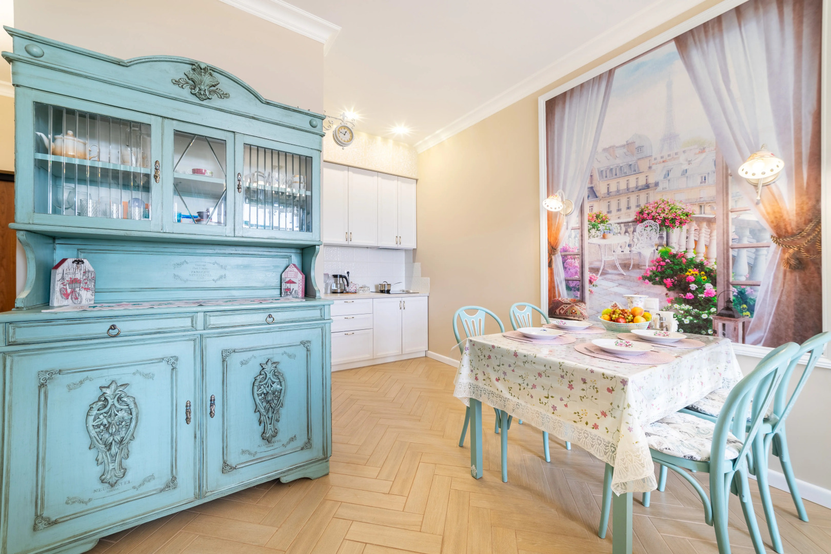 Квартира Окно в Париж