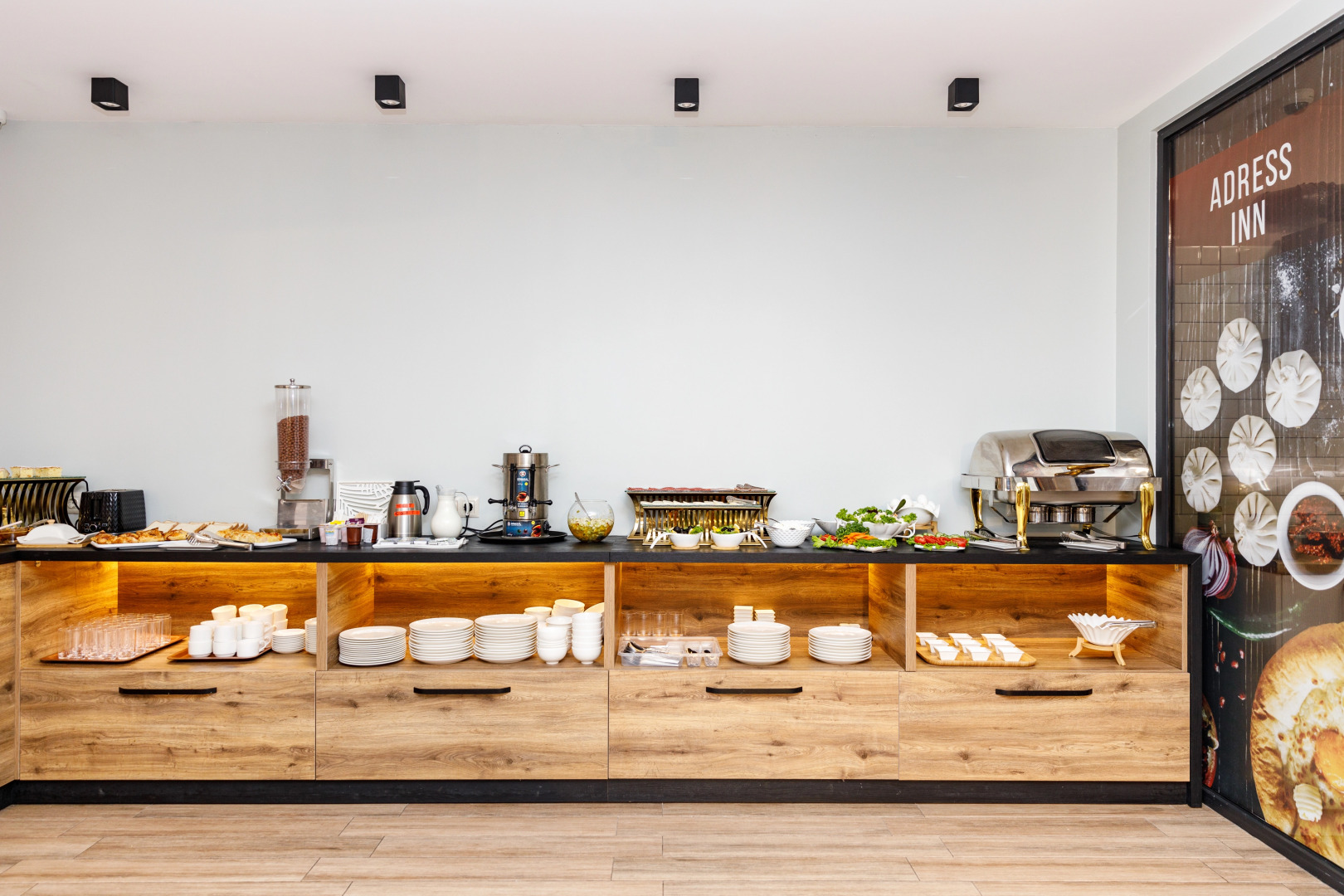 Отель Address Inn