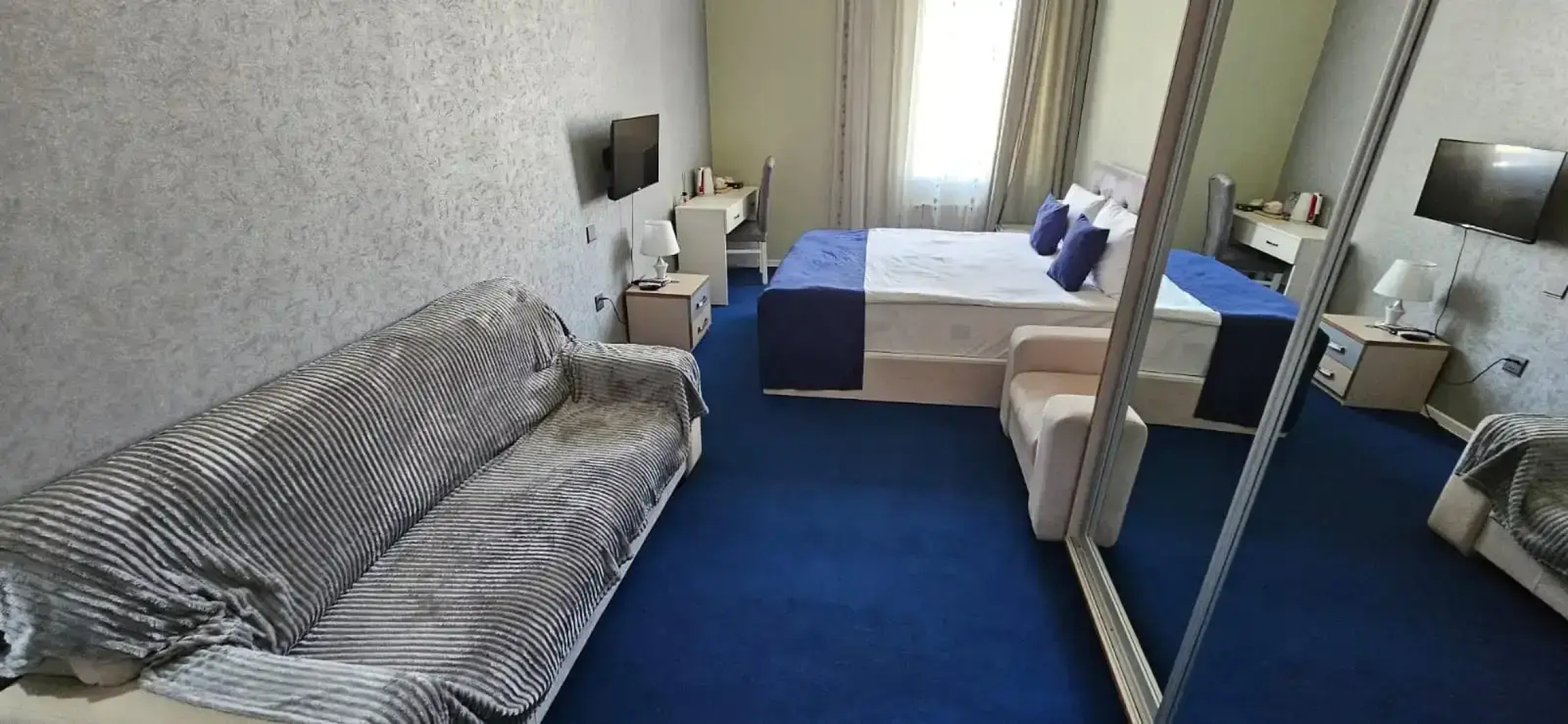 Отель NH Old City Hotel