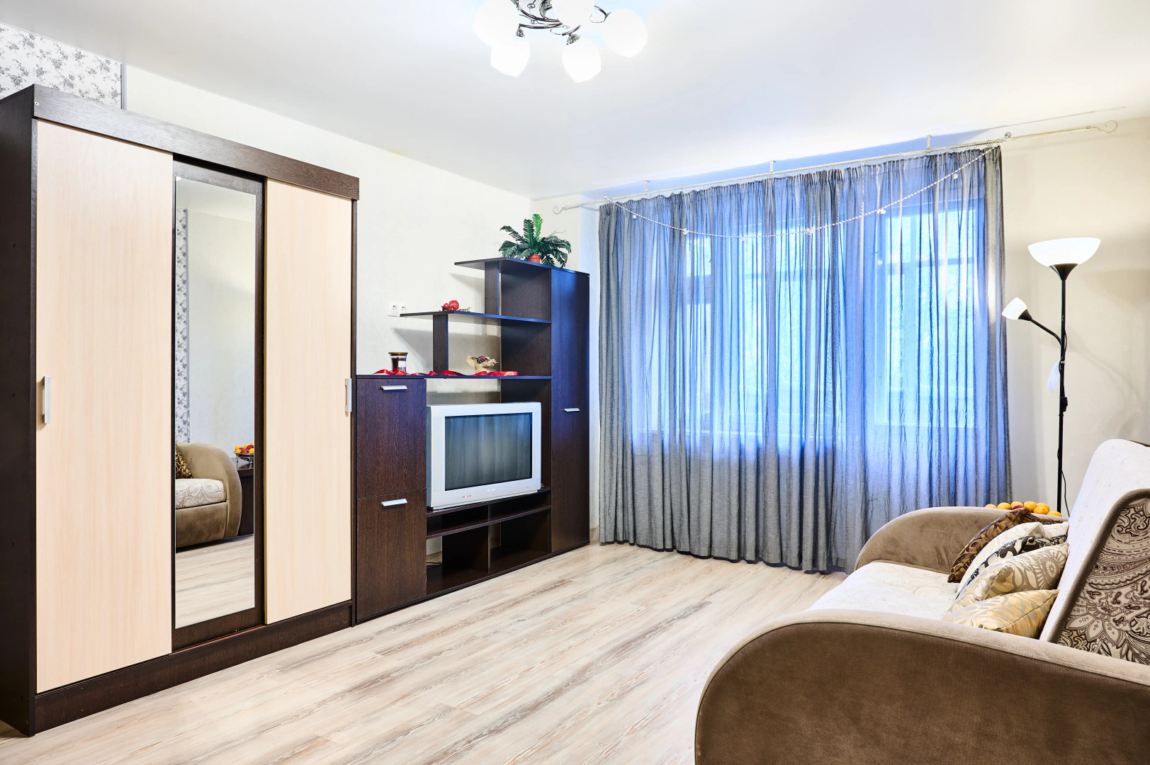 Квартира с бесплатной парковкой и большой площадью