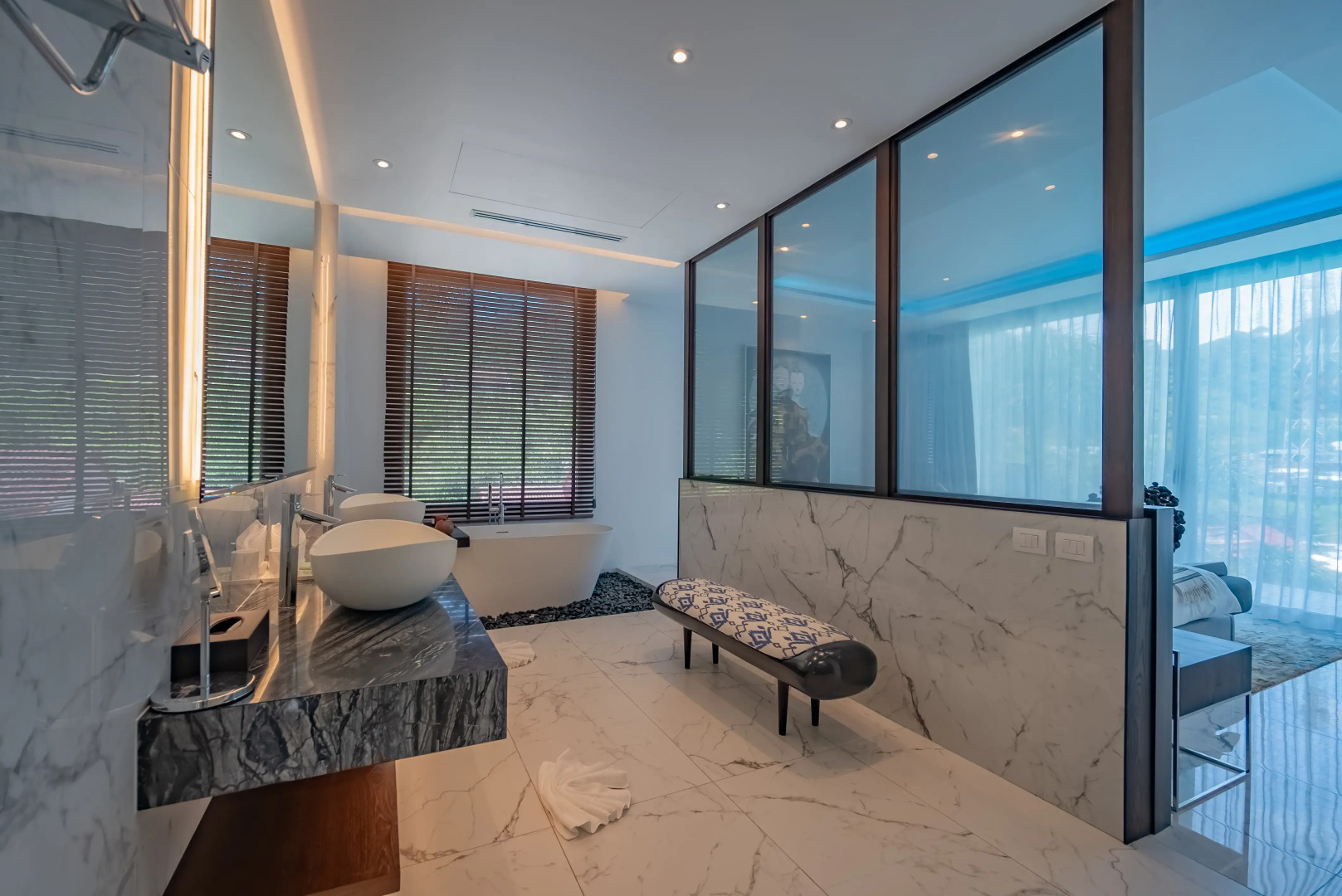 Вилла Luxury Infinity Pool Villa in Nai Harn