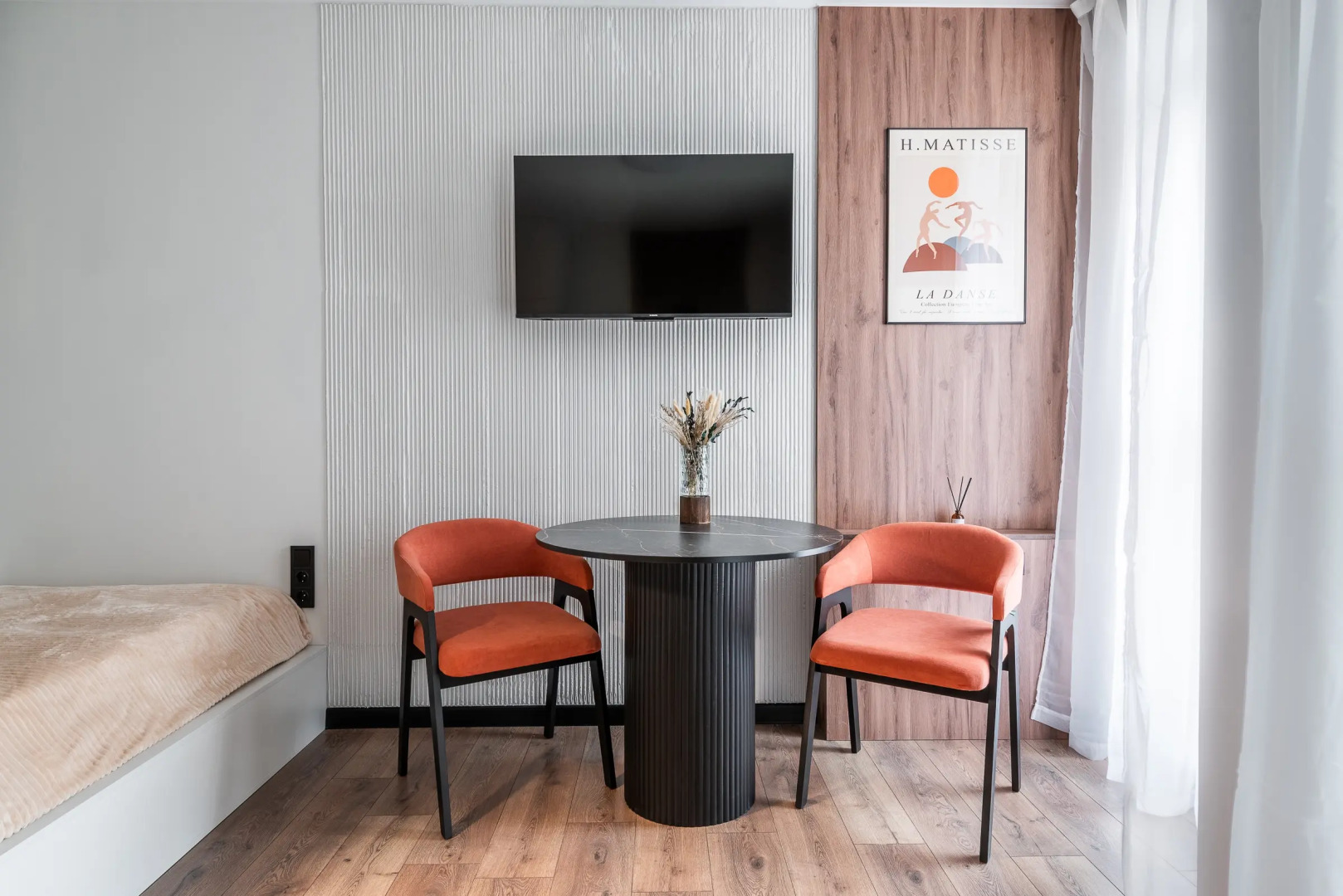 Квартира Студия на сутки Минск Мир Современная техника Бесконтактный заезд Балкон Wi-Fi Парковка