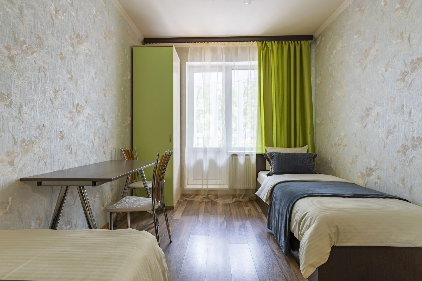 Апартаменты на Моисеенко 3 DereMRents ДереМРентс