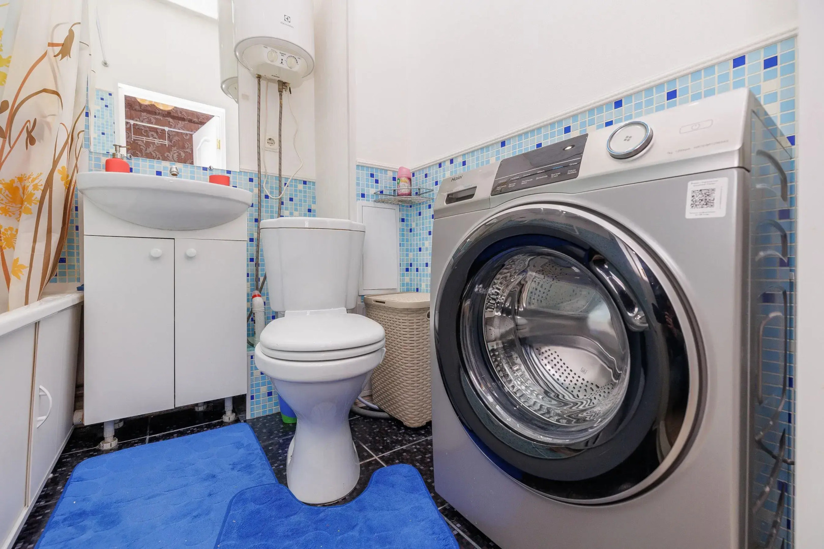 Апартаменты "Парус" Россия, г. Мурманск улица Коминтерна 11/2