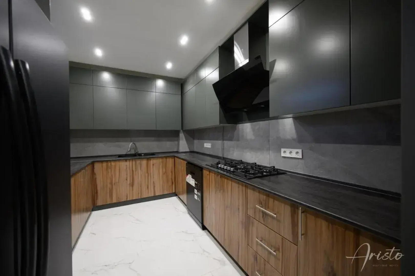 Aristo Boutique Hotel
