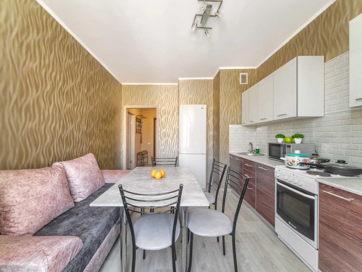Апартаменты KvartalApartments на Тургенева, 25к1