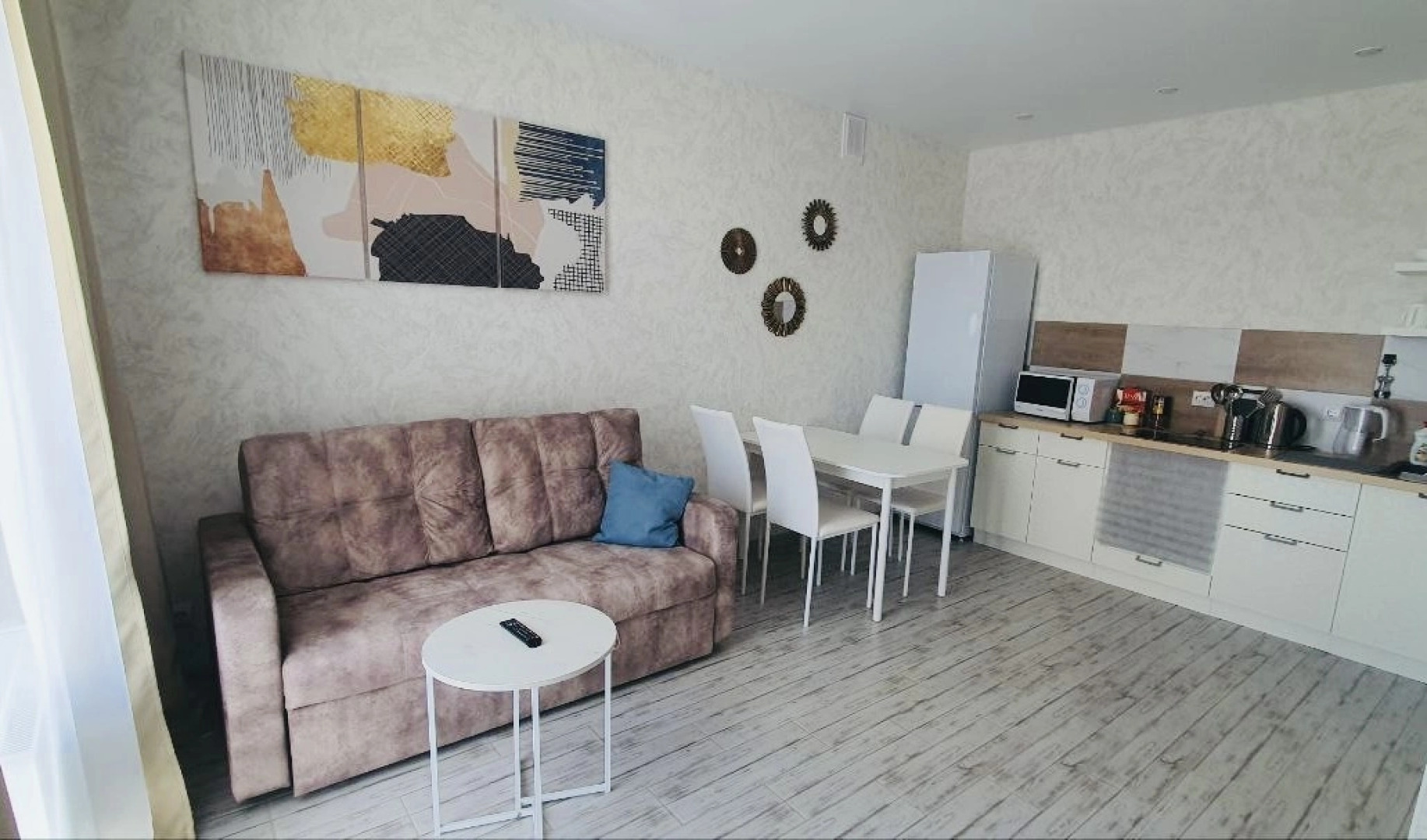 Апартаменты Добрый Дом на А. Сулейманова рядом Мега Аэропорт и Трасса М5