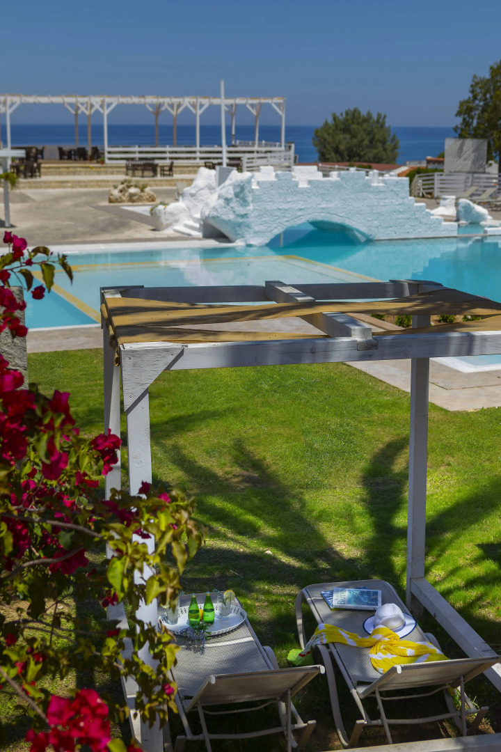 Отель Latchi Family Resort