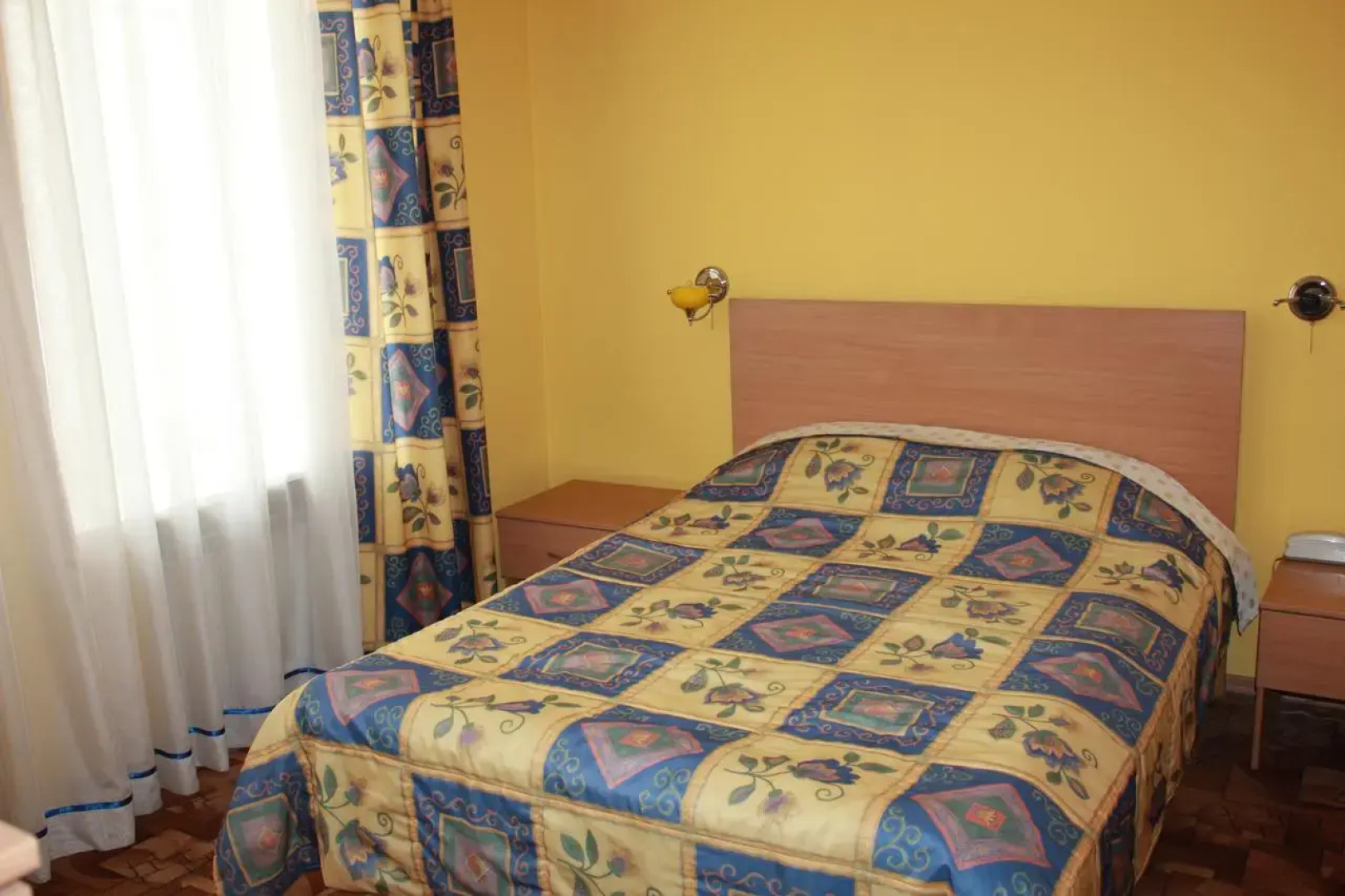 Отель Веста