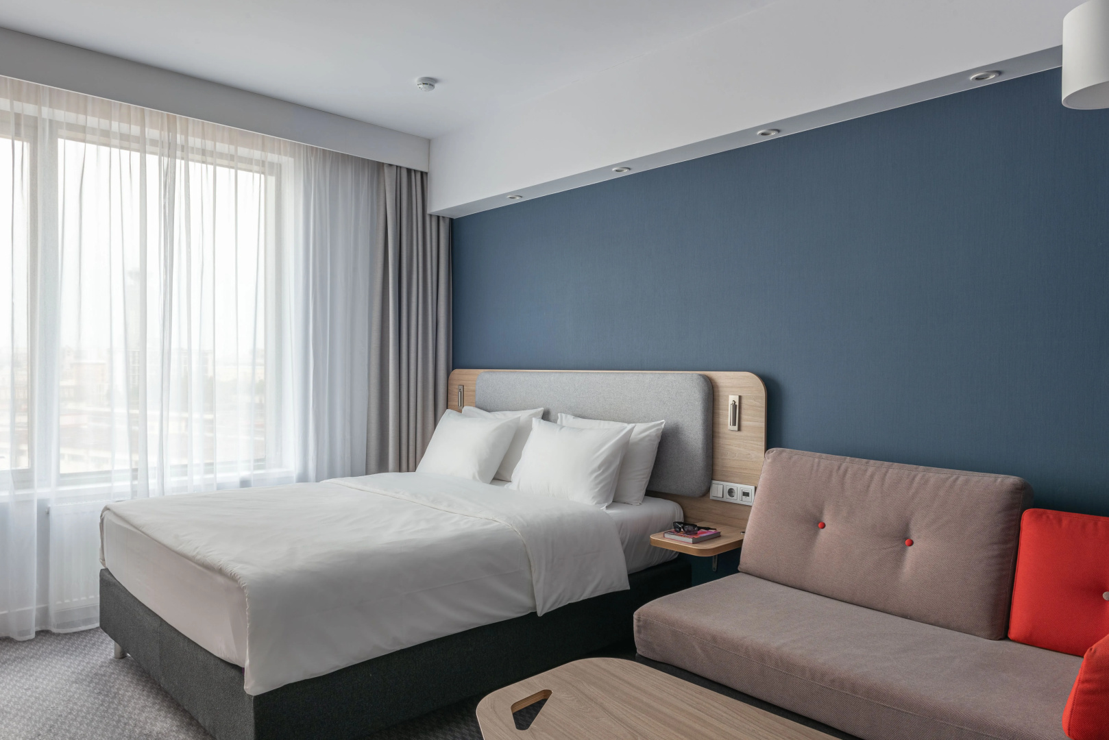 Отель Cosmos Smart Moscow Dubininskaya Hotel