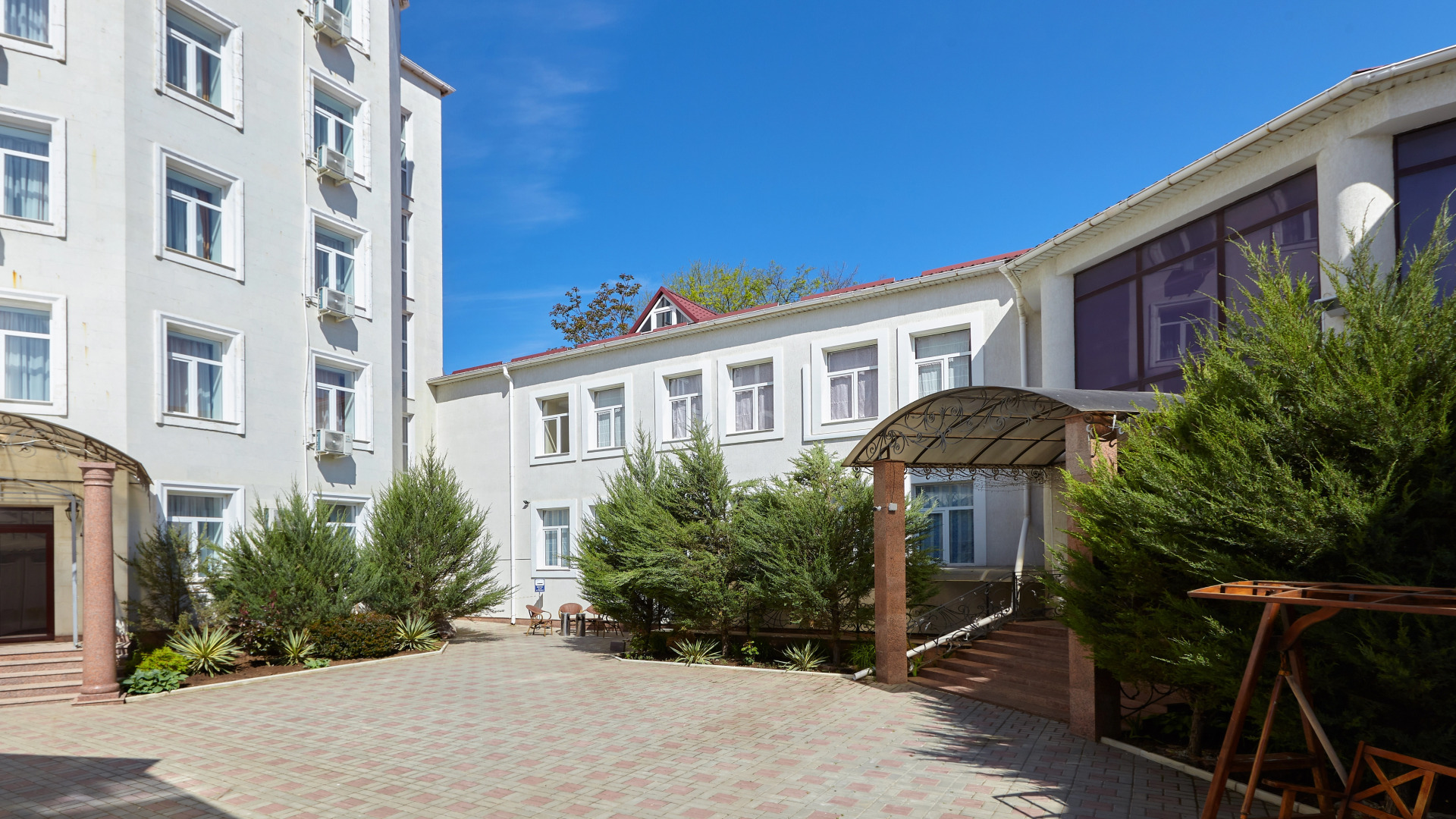 Tes-Hotel Resort & Spa