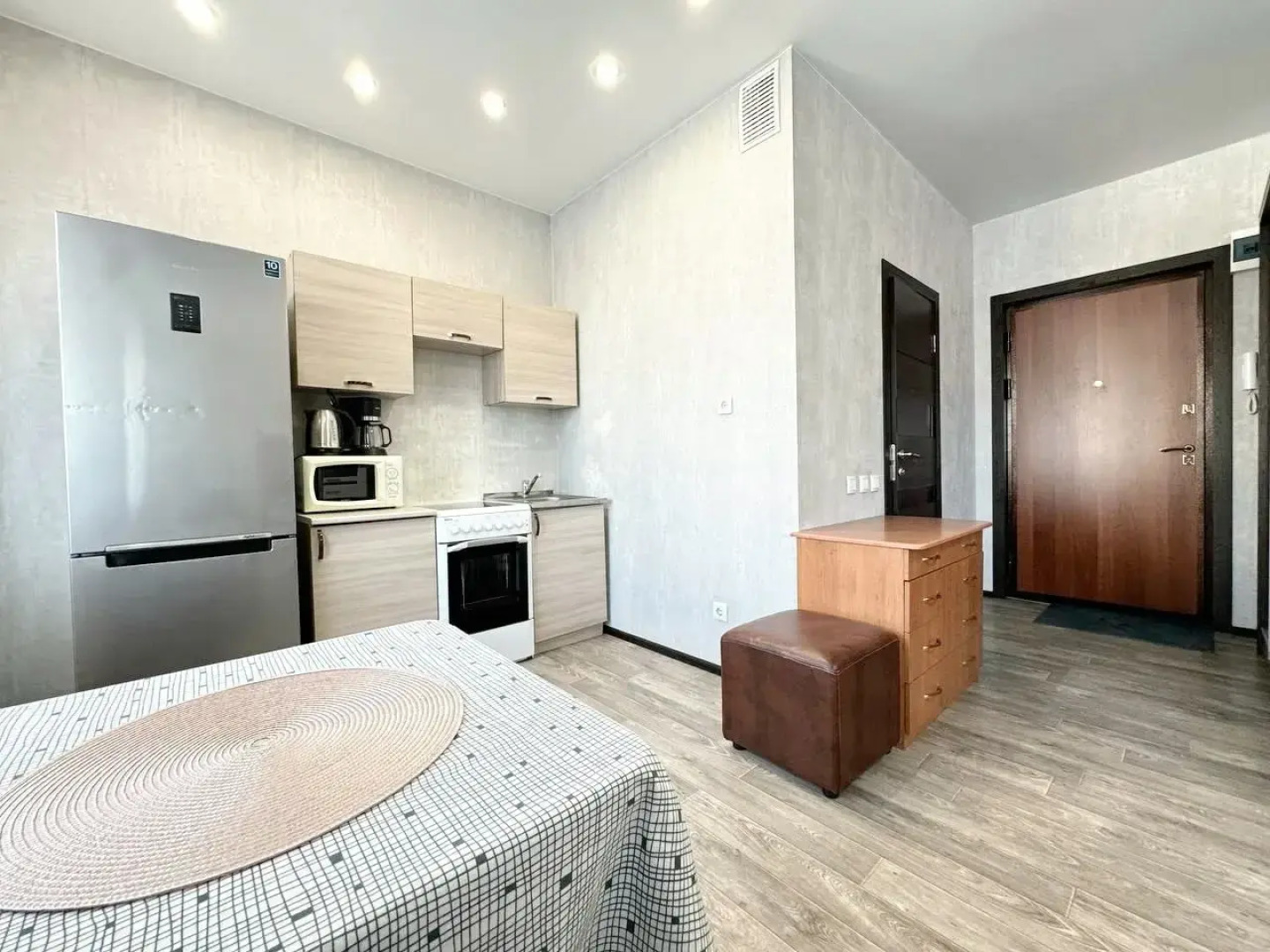 Квартира-студия однокомнатная на Притомском напротив Кузбасс-Арена