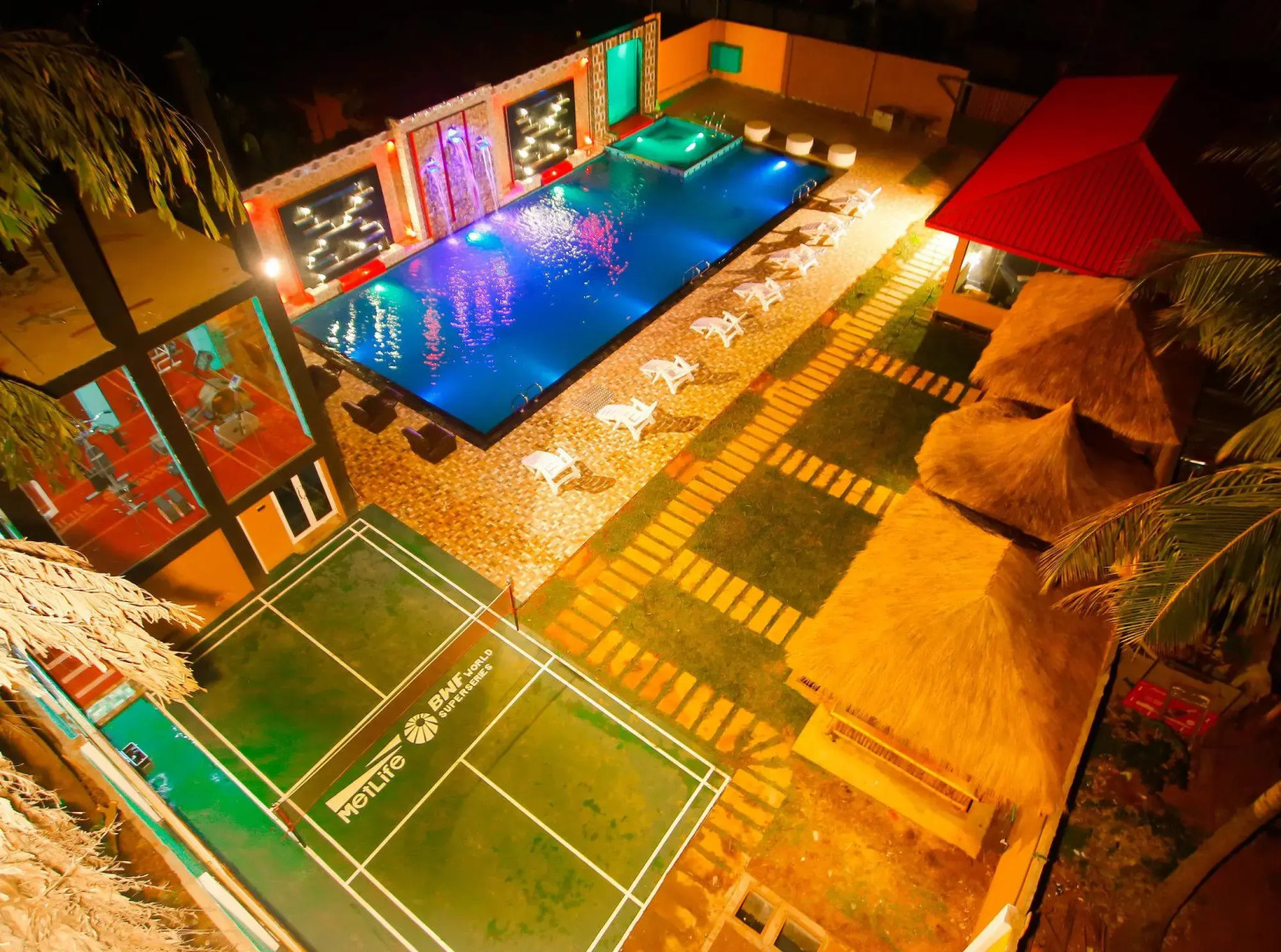 Отель White House