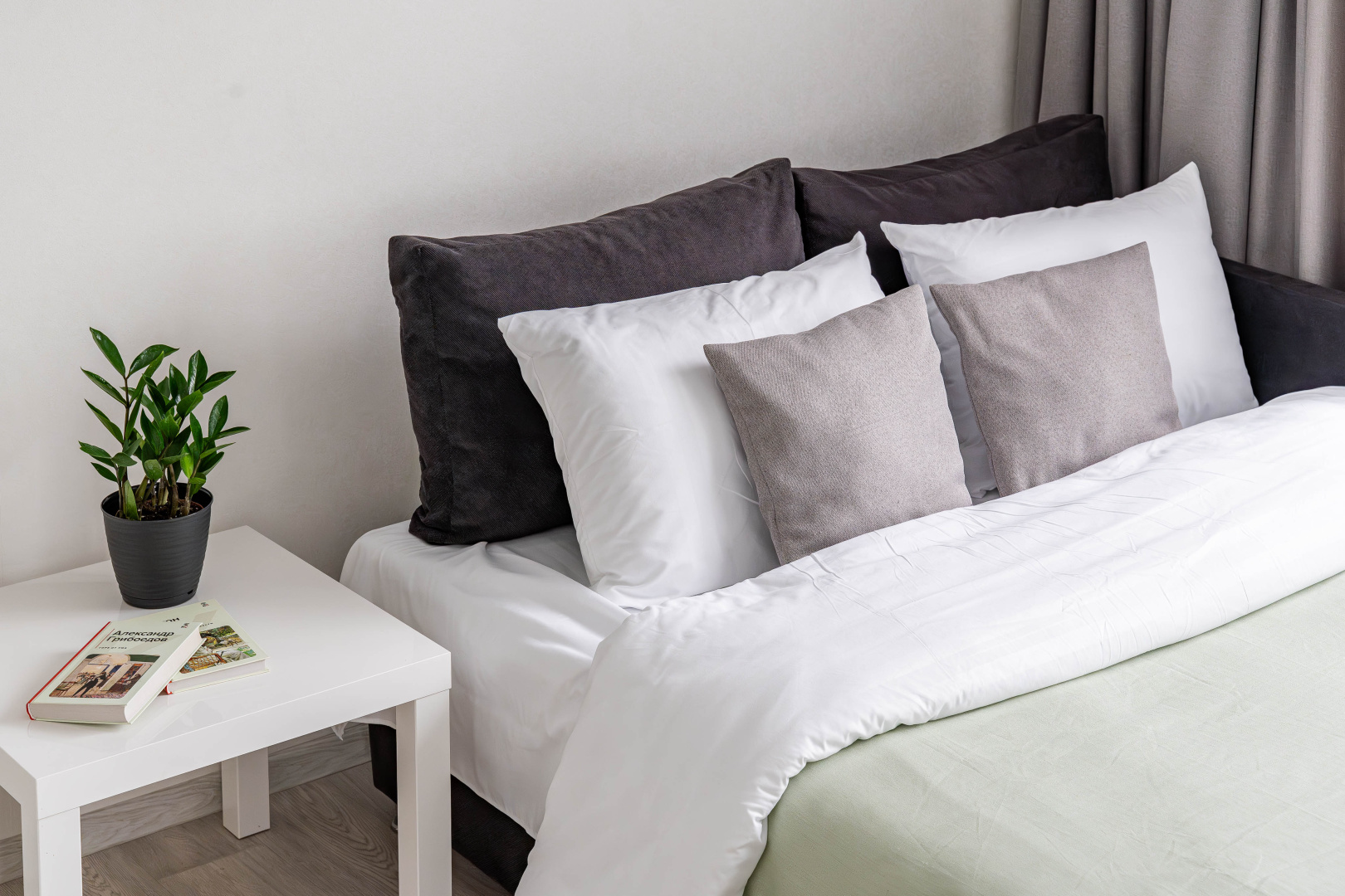 Квартира Light у Ленинского проспекта Satin Home