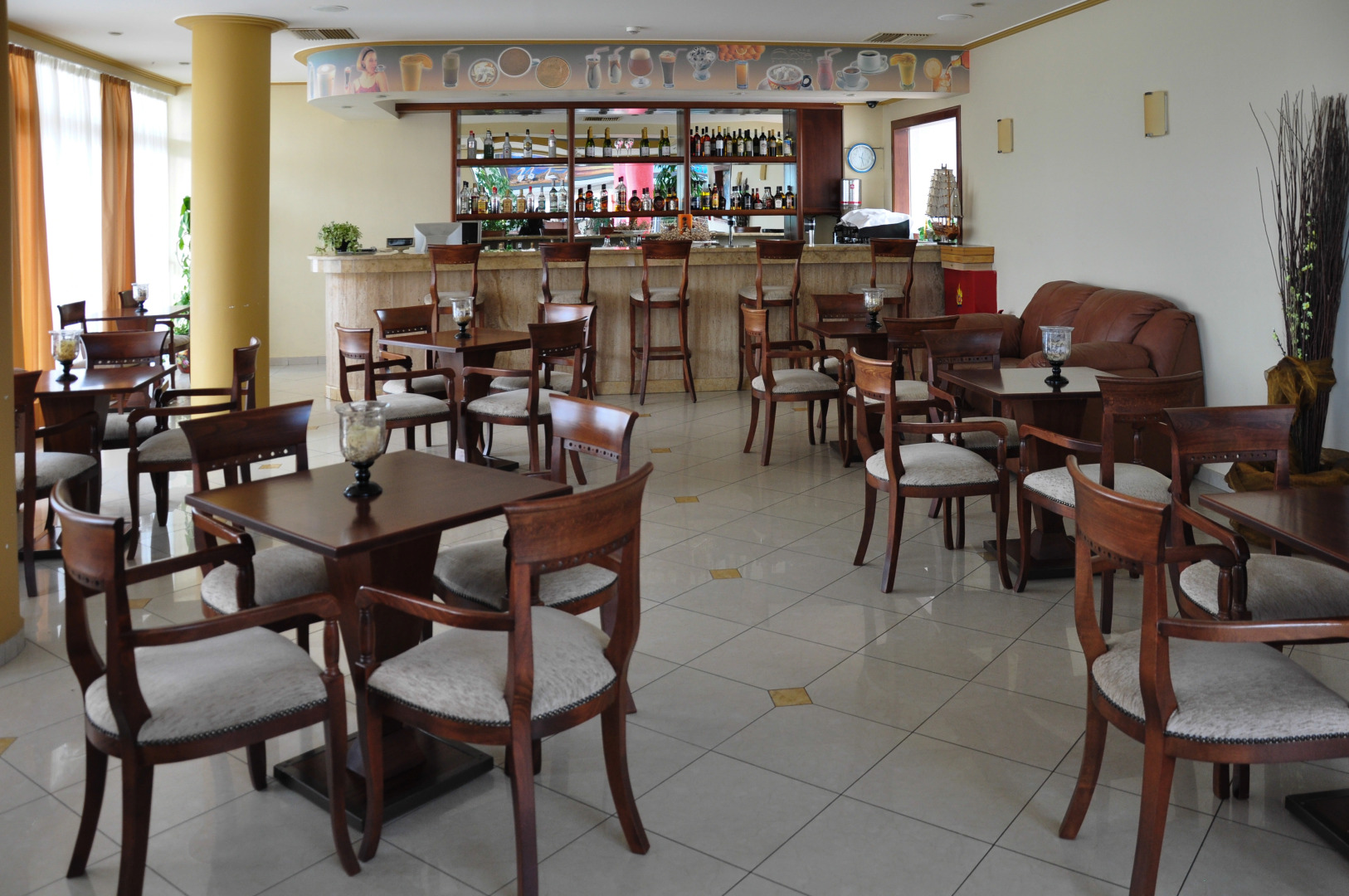 Отель Arta Palace