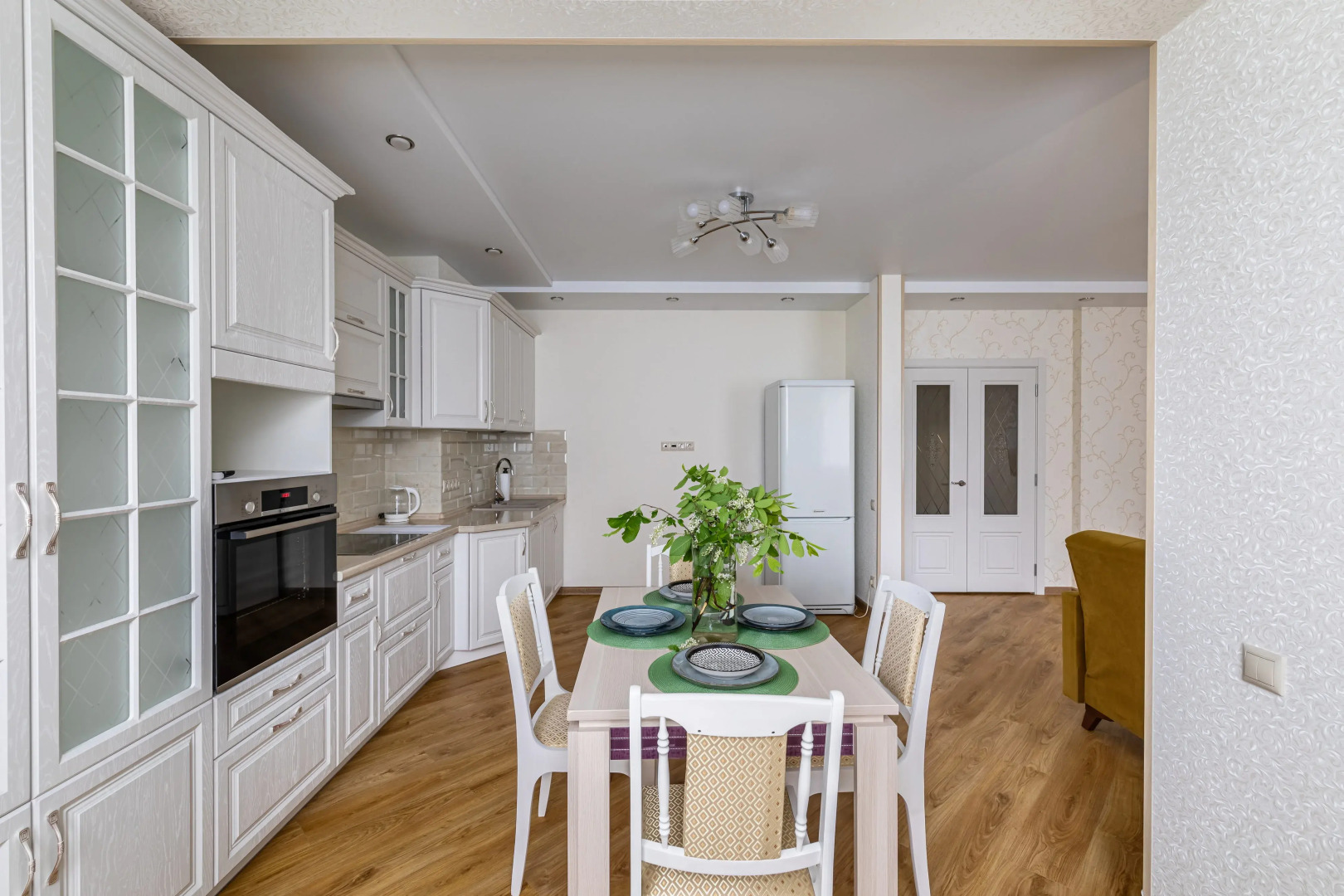 Квартира LS Лес и Дом Метро Дубравная