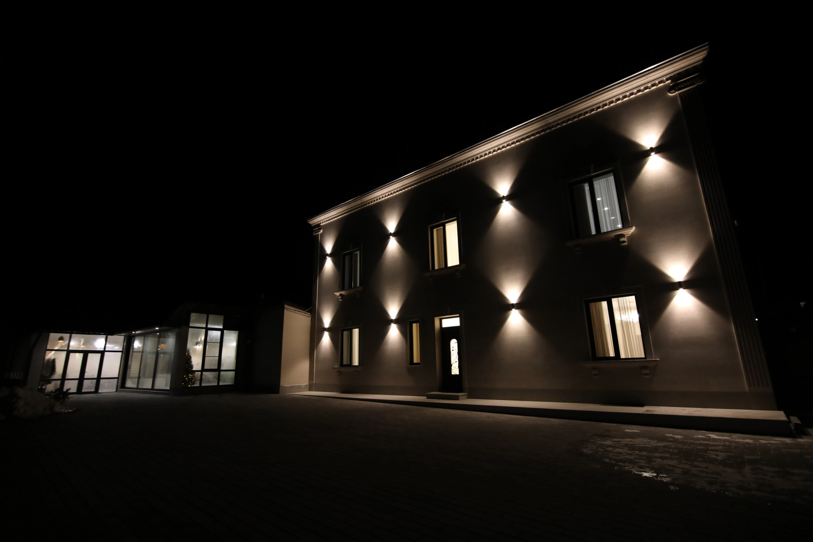 Отель Louvre Home