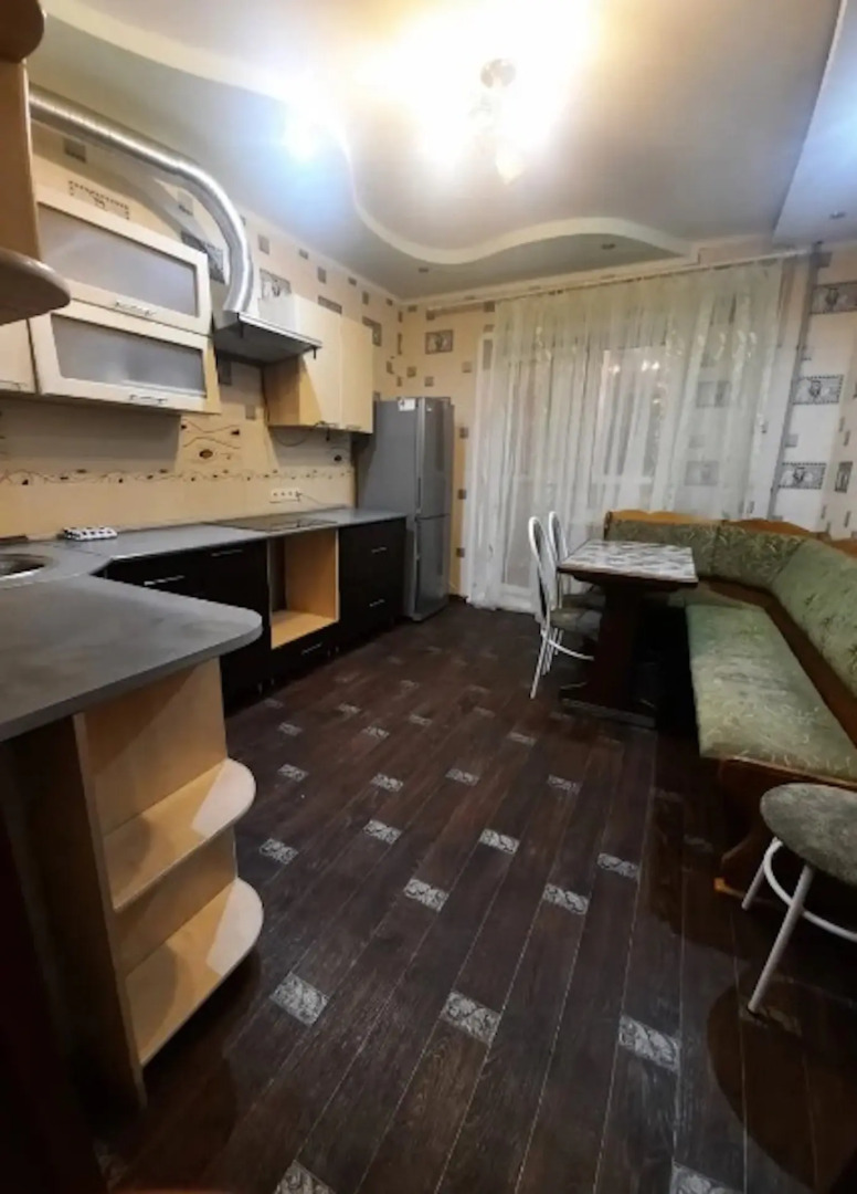 Квартира в Микрорайоне В-1 20