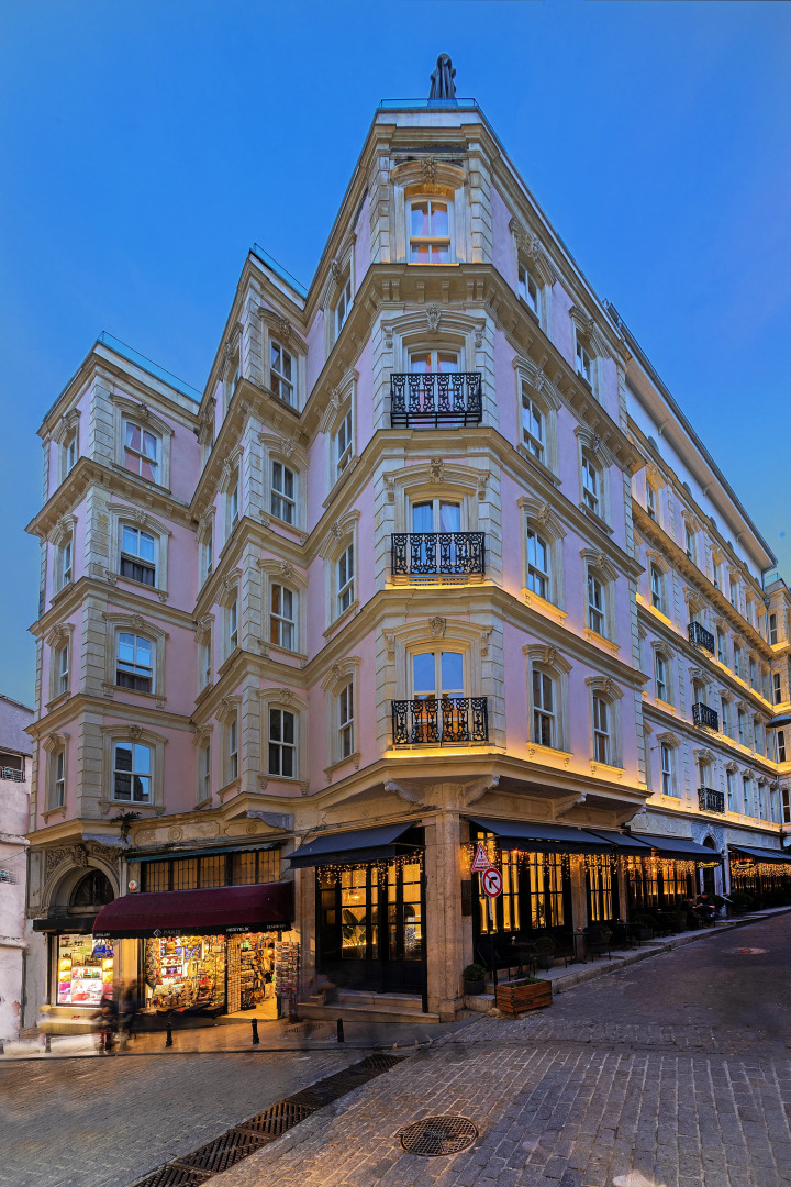 Meroddi Barnathan Hotel